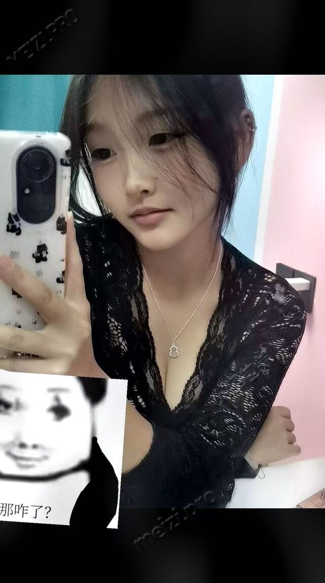 云南 昆明 18岁 155cm 91 B杯 嫩 会跳舞 胆子大 抽烟纹身:无 SM:是 无套:否 口交:可 过夜:可 同居:否 可飞:暂不 价格:5 特点:嫩 会跳舞 胆子大