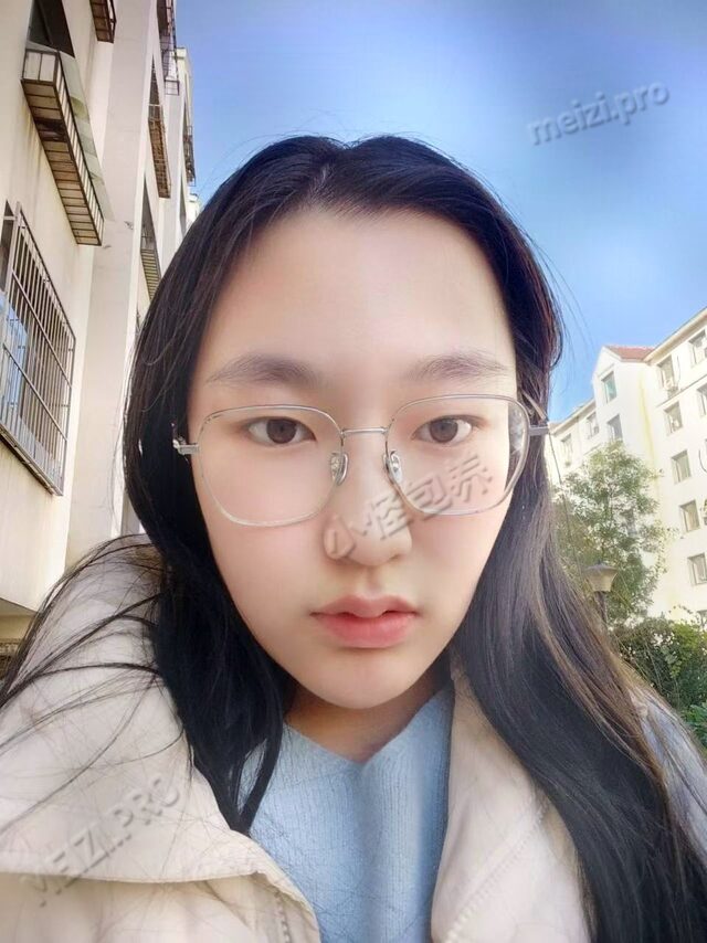 辽宁 沈阳 19岁 170cm 110 B杯 女生 抽烟纹身:无 SM:是 无套:否 口交:可 过夜:可 同居:可 可飞:现在不能，以后可以 价格:8