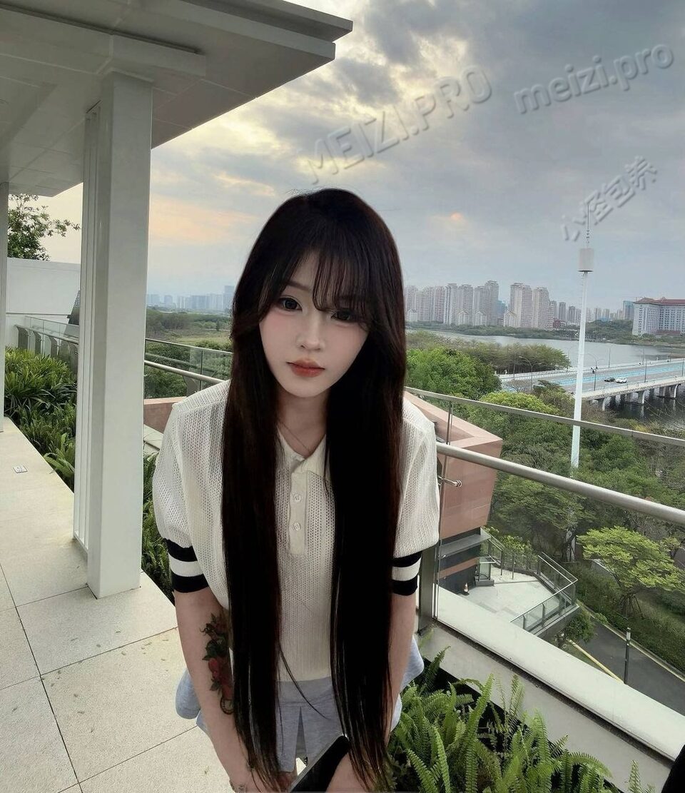 福建 厦门 23岁 170cm 55 B杯 网红 全身无整 带属性 会做饭 抖音7w粉丝主播 性格开朗活泼 可甜可御 抽烟纹身:无纹身 SM:是 无套:否 口交:可 过夜:可 同居:否 可飞:可 价格:15 特点:全身无整 带属性 会做饭 抖音7w粉丝主播 性格开朗活泼 可甜可御