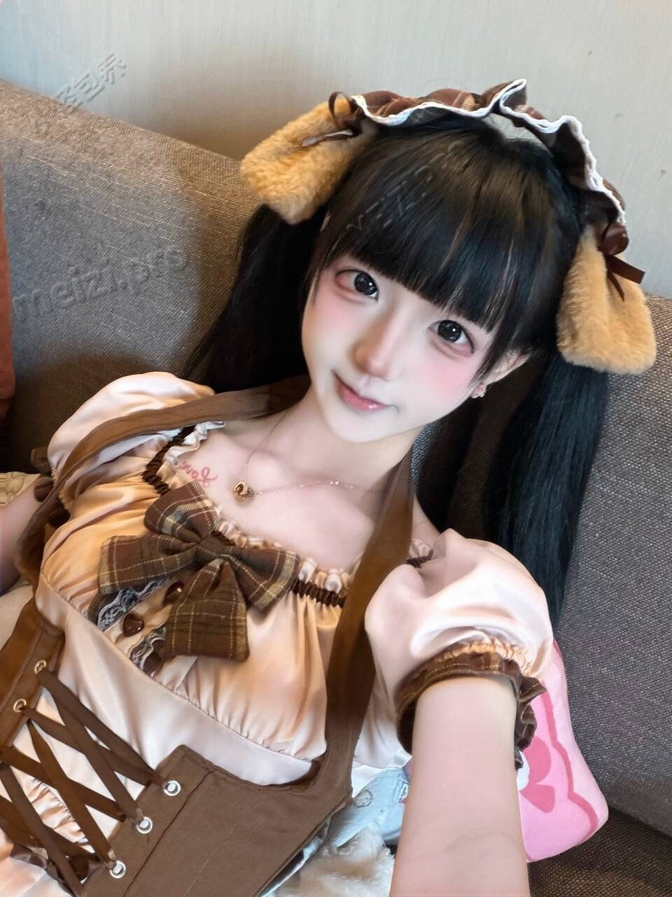 广东 广州 18岁 160cm 40 B杯 待业 瘦,皮肤白 抽烟纹身:无 SM:是 无套:否 口交:可 过夜:可 同居:可 可飞:可 价格:4 特点:瘦,皮肤白