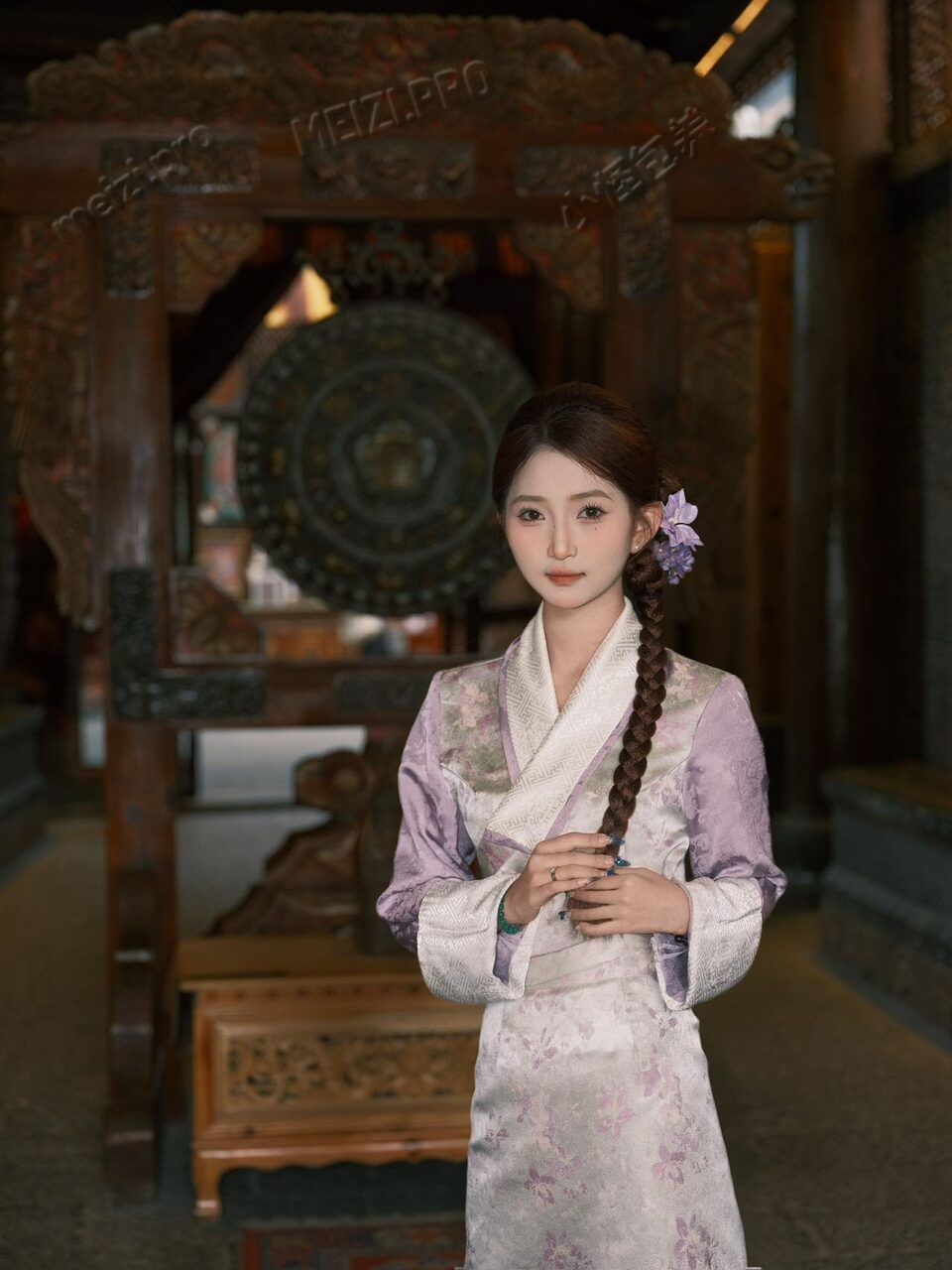 云南 西双版纳 21岁 163cm 96 B杯 刚毕业 听话 抽烟纹身:无 SM:否 无套:可 口交:可 过夜:可 同居:否 可飞:可 价格:10 特点:听话