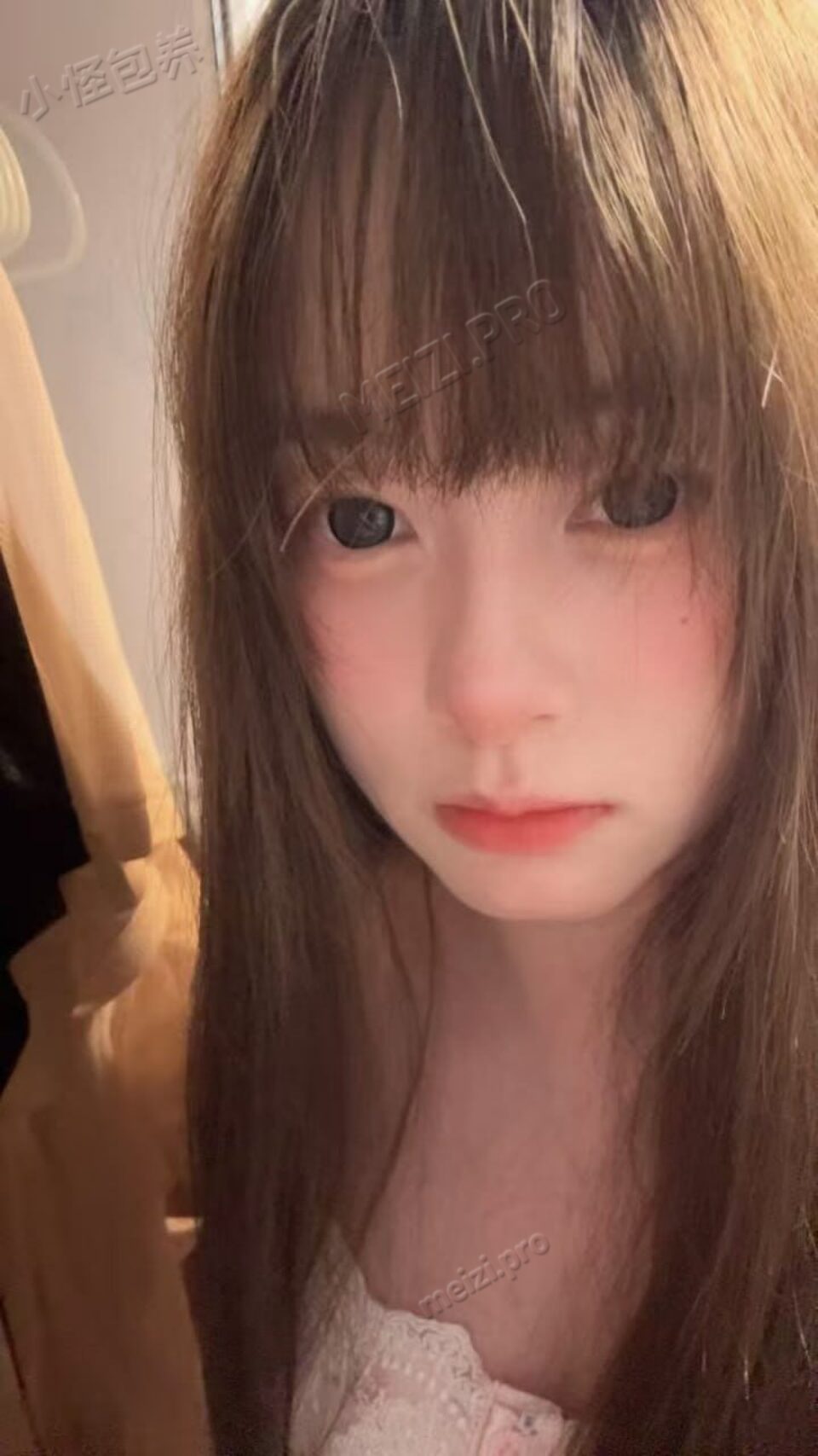 广东 广州 18岁 157cm 83 B杯 女生 听话,单纯 抽烟纹身:无 SM:否 无套:否 口交:可 过夜:可 同居:否 可飞:可 除港澳台 价格:6 特点:听话,单纯