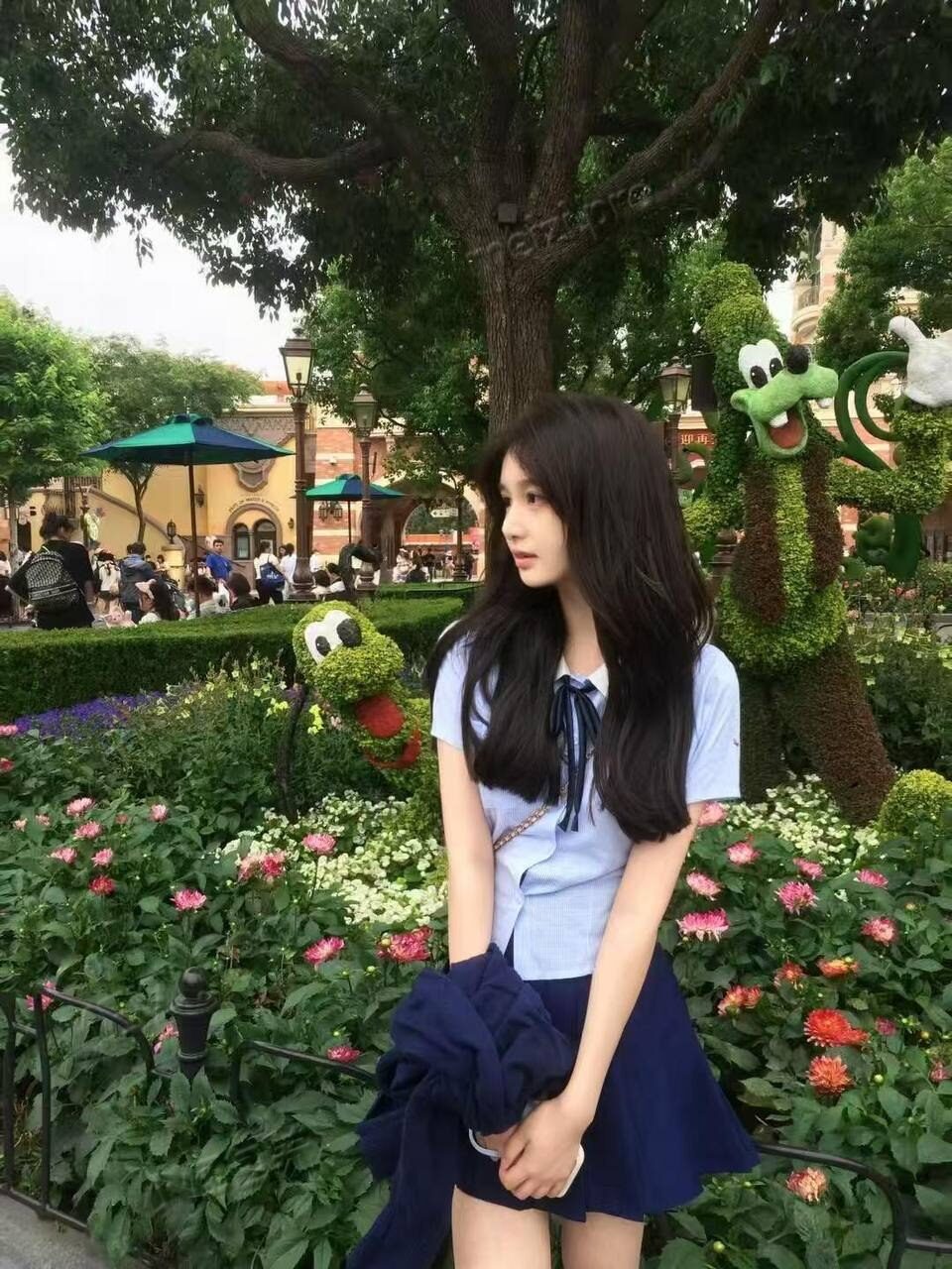 浙江 杭州 19岁 167cm 91 B杯 学生 听话 抽烟纹身:无 SM:否 无套:可 口交:可 过夜:可 同居:否 可飞:可 价格:35 特点:听话