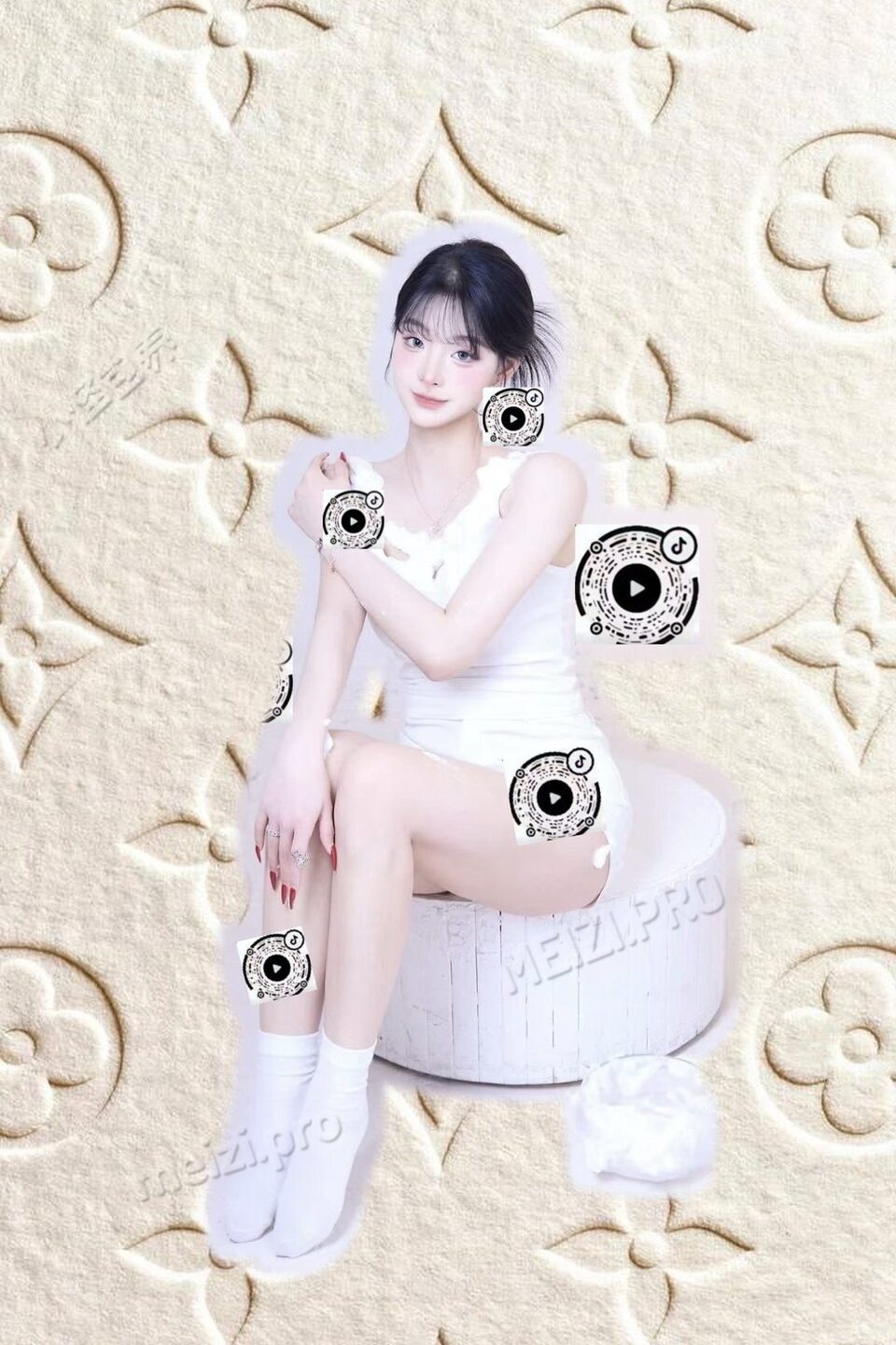 四川 成都 22岁 162cm 95 A杯 医美咨询师 健身，性格稳定，乖巧听话，喜欢撒娇，小反差，腰臀比还可以 抽烟纹身:无 SM:轻微 无套:否 口交:可 过夜:可 同居:否 可飞:可 价格:5 特点:健身，性格稳定，乖巧听话，喜欢撒娇，小反差，腰臀比还可以