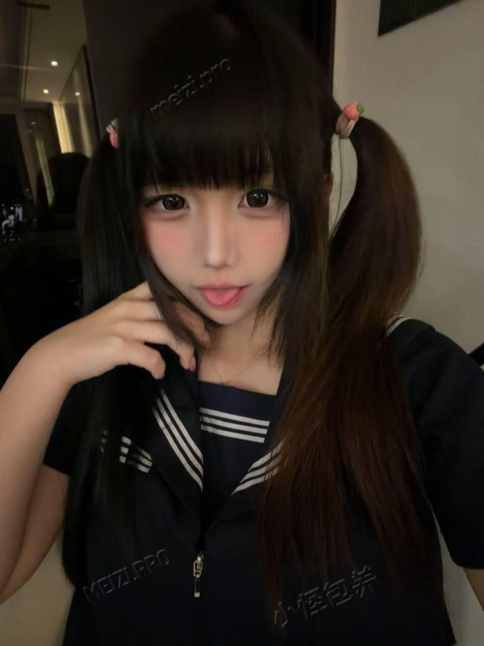 浙江 杭州 18岁 158cm 88 C杯 学生 乖巧听话性格好服务让你很舒服清纯小萝莉两位反差水多配合度高女友感拉满情绪价值高 抽烟纹身:无 SM:是 无套:否 口交:可 过夜:可 同居:否 可飞:可江浙沪其他地方商量 价格:9 特点:乖巧听话性格好服务让你很舒服清纯小萝莉两位反差水多配合度高女友感拉满情绪价值高