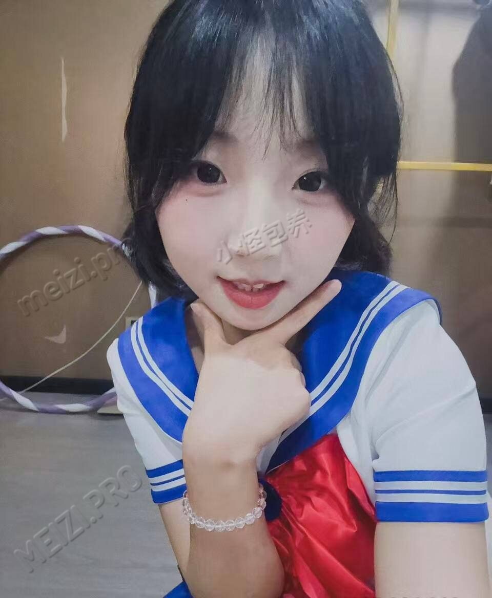 江苏 南京 21岁 162cm 110 C杯 主播 乖听话 抽烟纹身:无纹身 SM:否 无套:可 口交:可 过夜:可 同居:否 可飞:可 价格:20 特点:乖听话