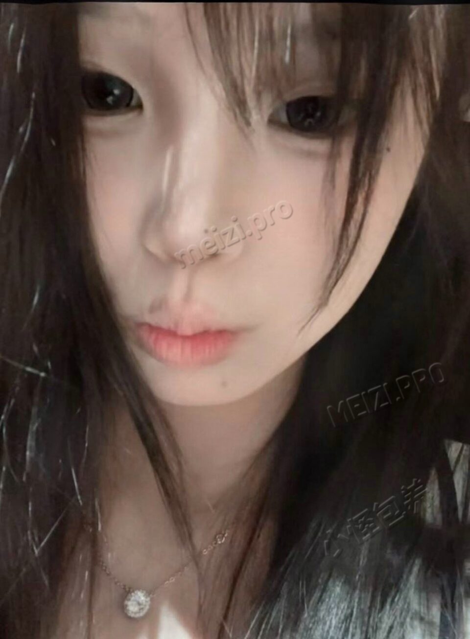 福建 福州 17岁 168cm 96 B杯 女生 会唱歌弹钢琴 性格好年轻漂亮温柔 能说会道说会 有点小闷骚 反差 小花痴一枚 SM:否 无套:可 口交:否 过夜:可 同居:可 可飞:可 价格:20 特点:会唱歌弹钢琴 性格好年轻漂亮温柔 能说会道说会 有点小闷骚 反差 小花痴一枚