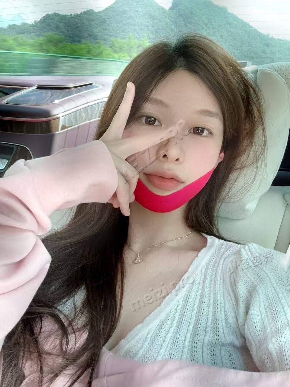 广东 广州 24岁 172cm 112 B杯 创业 情商比较高 可以跟老板一起参加老板的应酬局,会弹钢琴对于艺术和审美有自己的见解 抽烟纹身:有一点点很小的纹身 SM:否 无套:否 口交:可 过夜:否 同居:否 可飞:可 不找广州的 价格:15 特点:情商比较高 可以跟老板一起参加老板的应酬局,会弹钢琴对于艺术和审美有自己的见解