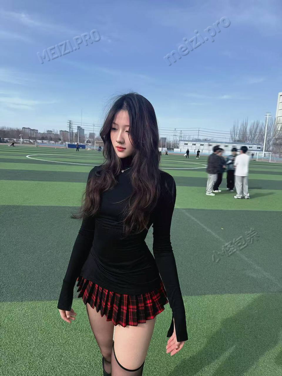 河北 保定 19岁 173cm 125 B杯 学生 运动员身体好 放得开 会唱歌唱戏 提供情绪价值 抽烟纹身:无纹身 SM:是 无套:否 口交:可 过夜:可 同居:看时间 可飞:可 价格:8 特点:运动员身体好 放得开 会唱歌唱戏 提供情绪价值