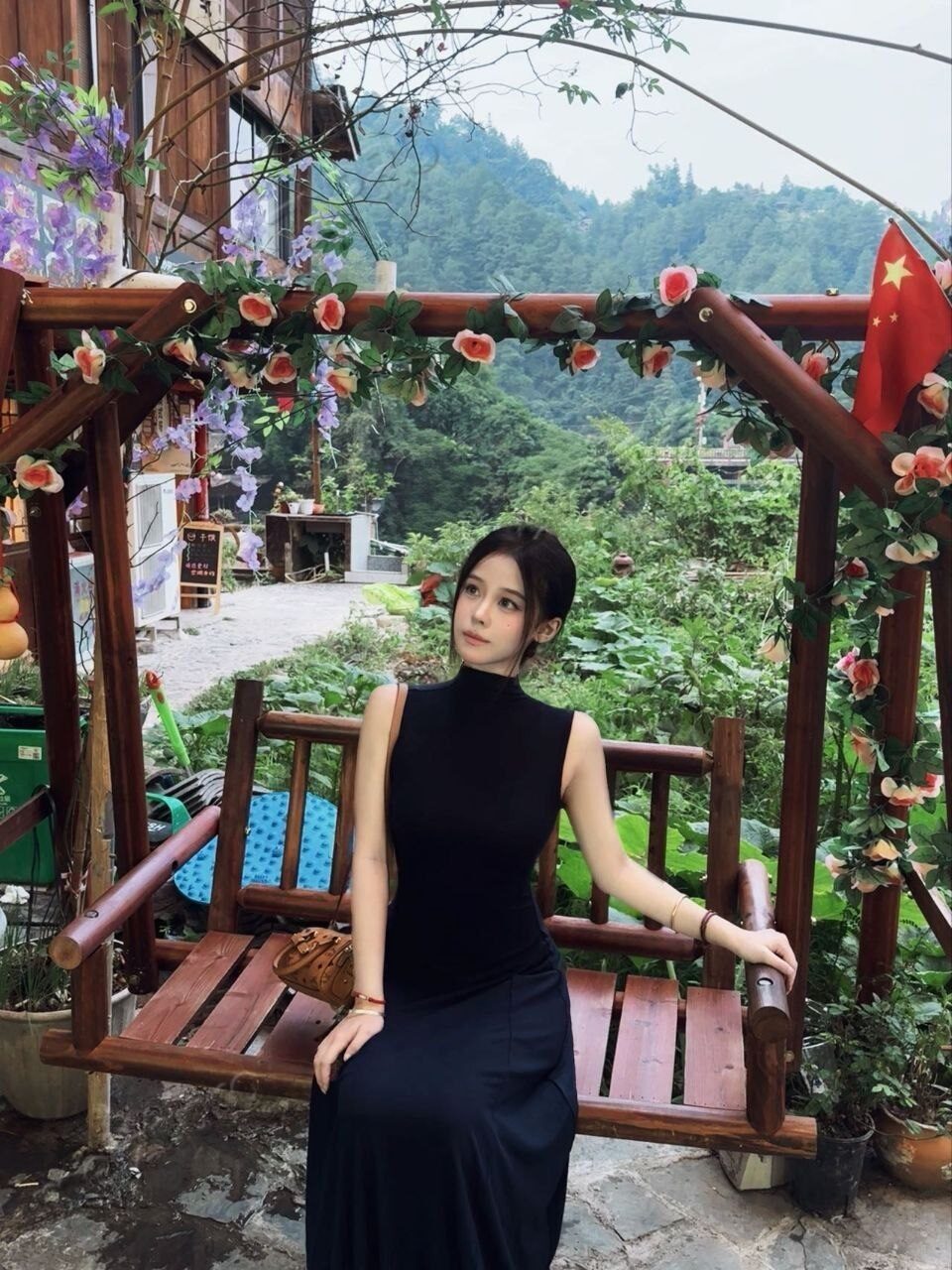 广东 深圳 18岁 168cm 92 B杯 学生 可盐可甜 不照骗全脸无整 逛街健身游泳美食唱歌电影台球露营爬山密室陪诊摄影喝酒滑雪平面模特商务宴请 不上镜超级e人话痨能接一切话题提供情绪价值不冷场 抽烟纹身:无 SM:是 无套:否 口交:可 过夜:可 可飞:可 价格:12 特点:可盐可甜 不照骗全脸无整 逛街健身游泳美食唱歌电影台球露营爬山密室陪诊摄影喝酒滑雪平面模特商务宴请 不上镜超级e人话痨能接一切话题提供情绪价值不冷场