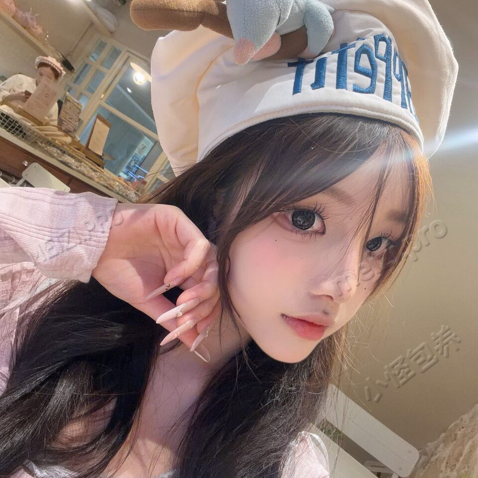 浙江 杭州 18岁 164cm 85 B杯 学生 年纪小比较听话懂事 甜妹系 颜值高 可约会可线下陪玩 新人 抽烟纹身:无纹身 SM:否 无套:否 口交:可 过夜:可 同居:否 可飞:可 除了湖北都可 价格:30 特点:年纪小比较听话懂事 甜妹系 颜值高 可约会可线下陪玩 新人