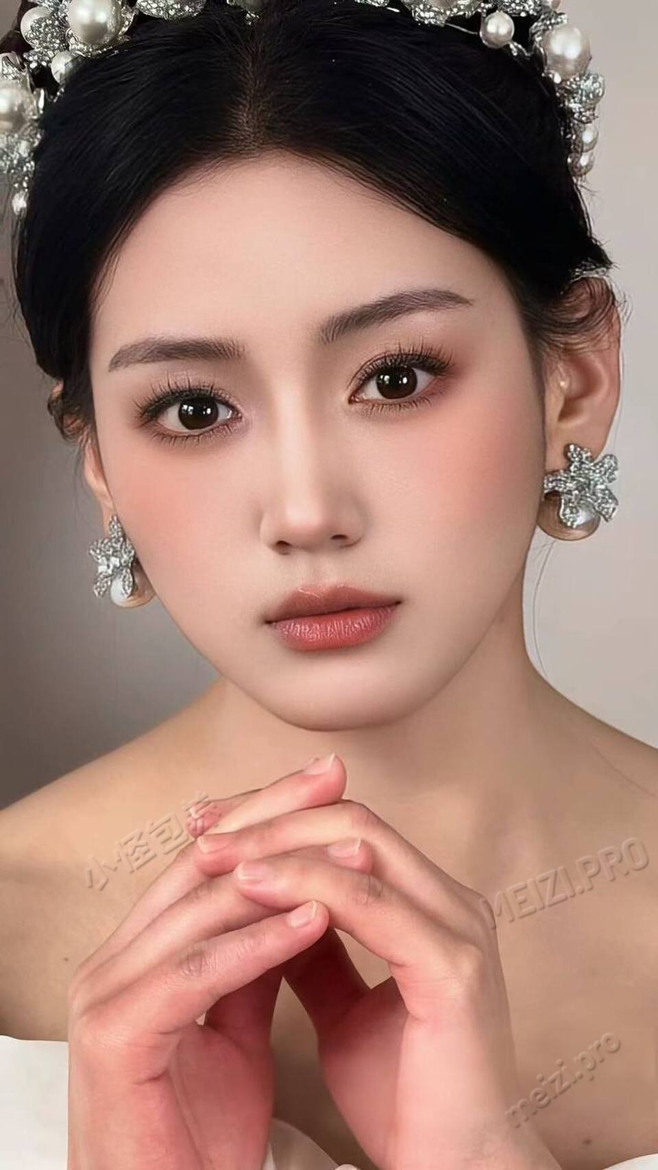 陕西 子长 28岁 165cm 63 D杯 幼师 安静乖巧可爱善良真诚勇敢 抽烟纹身:有纹身 SM:是 无套:可 口交:可 过夜:可 可飞:能 特点:安静乖巧可爱善良真诚勇敢