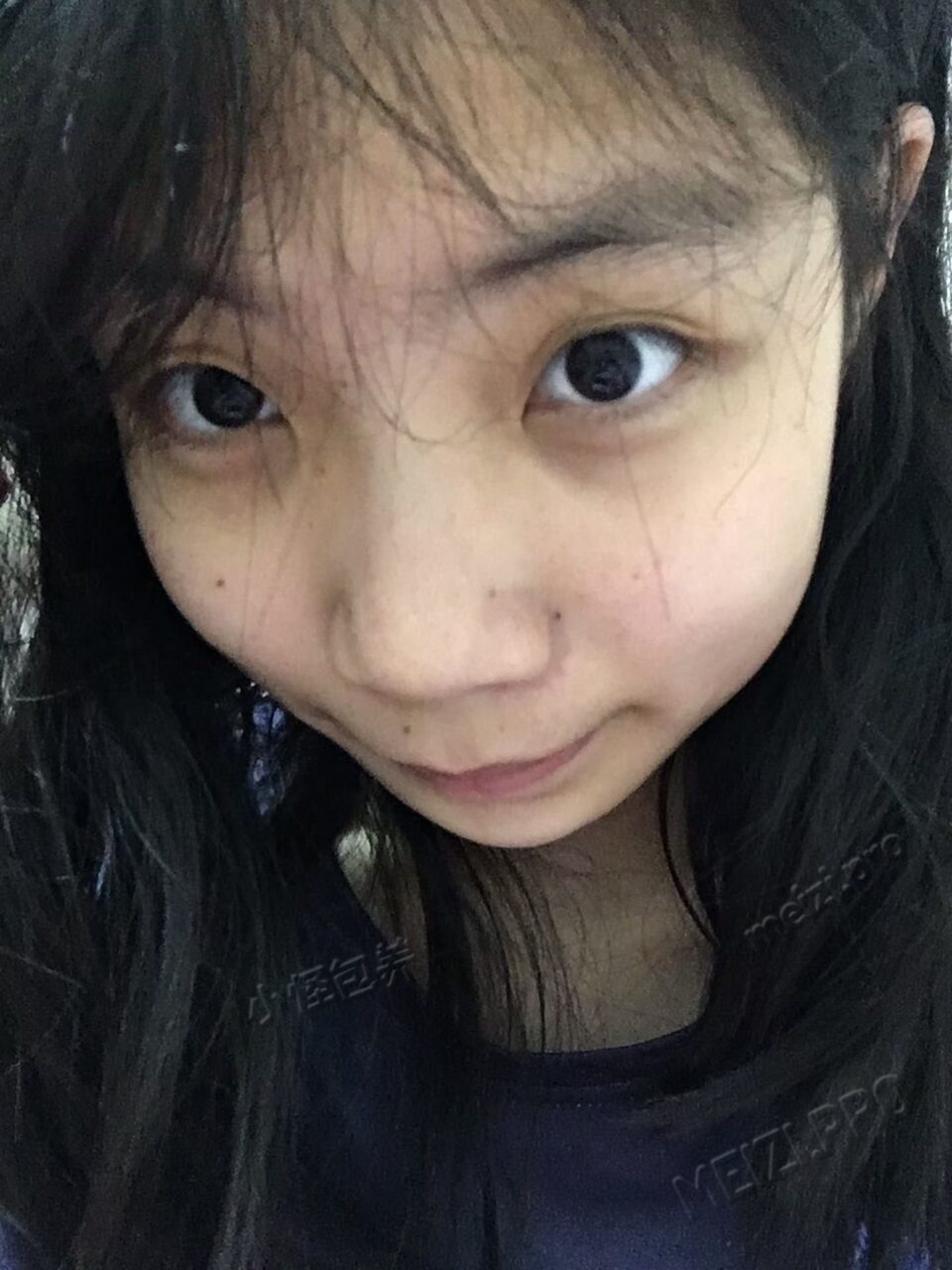 广东 佛山 18岁 168cm 96 B杯 无 超级乖清纯女孩,纯素颜出镜不化妆,缺钱第一次找 抽烟纹身:抽烟 SM:否 无套:可 口交:可 过夜:可 同居:否 可飞:否 省内可商量 价格:5 特点:超级乖清纯女孩,纯素颜出镜不化妆,缺钱第一次找