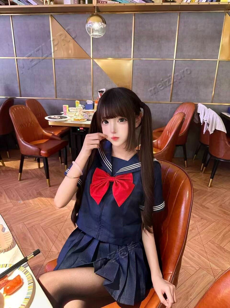 四川 成都 18岁 160cm 74 A杯 女生 经验少 欲望小 抽烟纹身:无 SM:否 无套:否 口交:否 过夜:可 同居:否 可飞:能 价格:12 特点:经验少 欲望小