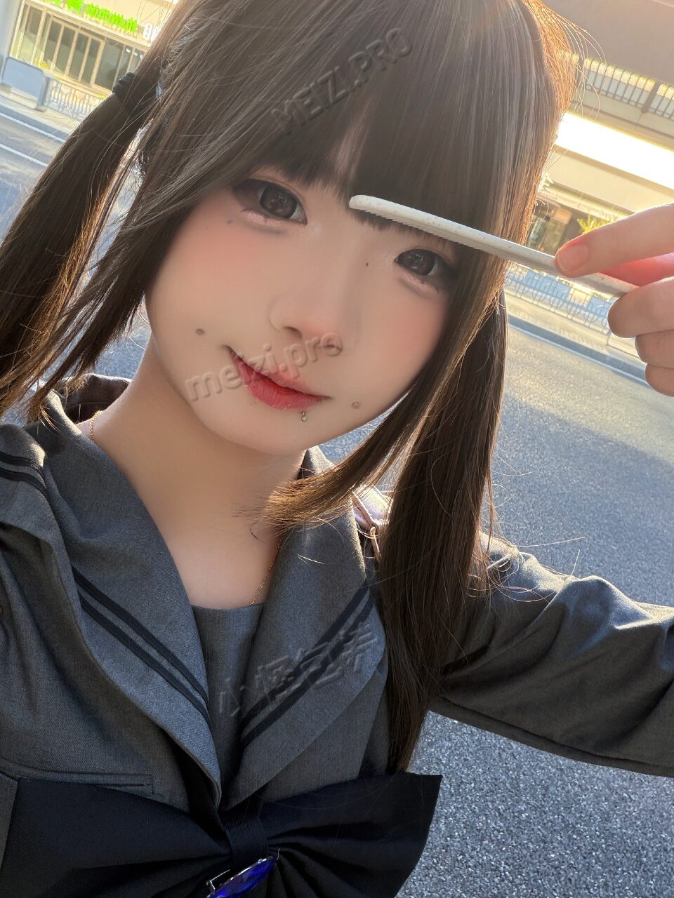 江苏 泰州 19岁 172cm 94 A杯 兼职模特 喜欢穿孔 三个舌钉 口活好 萌妹脸御姐身水多 SM:否 无套:可 口交:可 过夜:可 同居:否 可飞:可 其他城市，不去港澳 价格:20 特点:喜欢穿孔 三个舌钉 口活好 萌妹脸御姐身水多