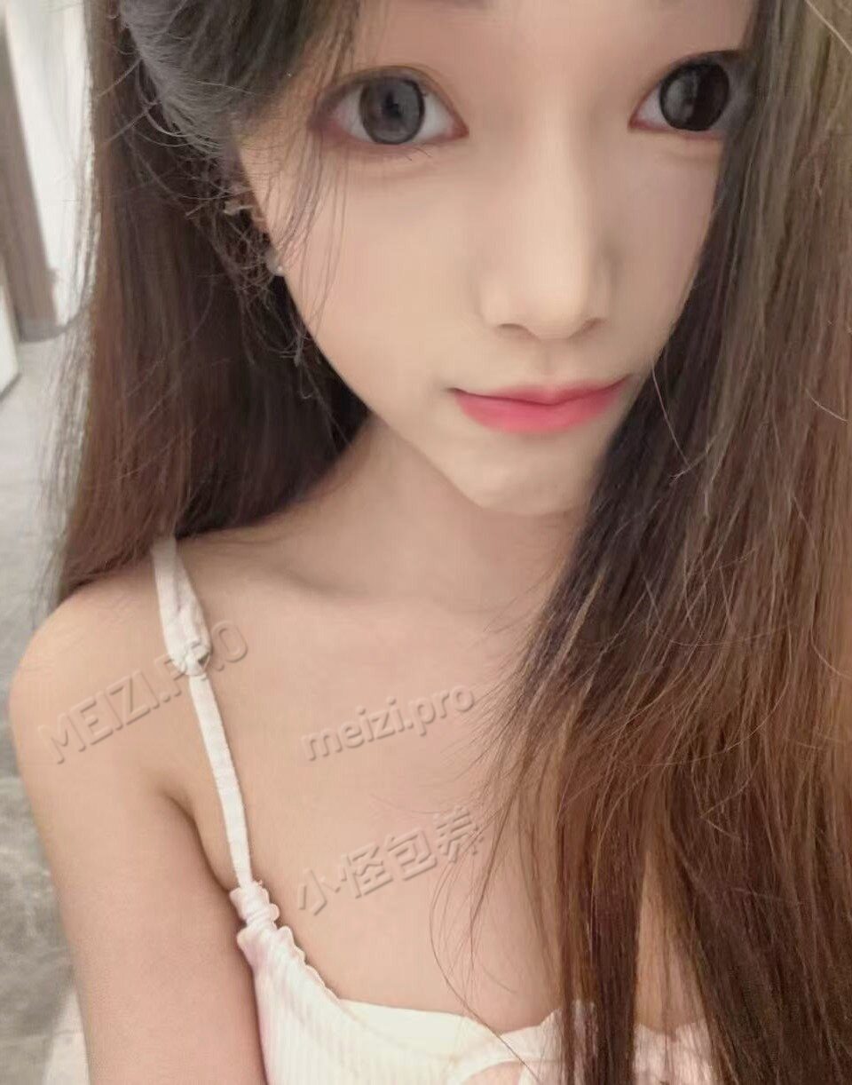 福建 福州 19岁 165cm 92 C杯 学生 听话乖皮肤白胸大腰细 超级大反差 配合 玩得开 抽烟纹身:无 SM:是 无套:否 口交:可 过夜:可 同居:可 可飞:可 价格:10 特点:听话乖皮肤白胸大腰细 超级大反差 配合 玩得开