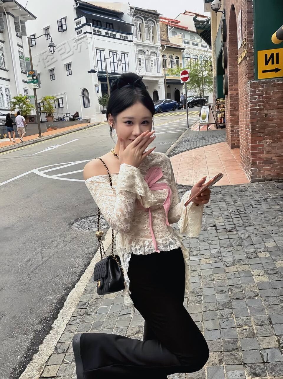 广东 深圳 22岁 162cm 94 C杯 医疗行业 有自己的生活底色，遇见合适的人愿意主动交付真心 抽烟纹身:无 SM:是 无套:否 口交:可 过夜:可 同居:可 可飞:最好不去 价格:18 特点:有自己的生活底色，遇见合适的人愿意主动交付真心