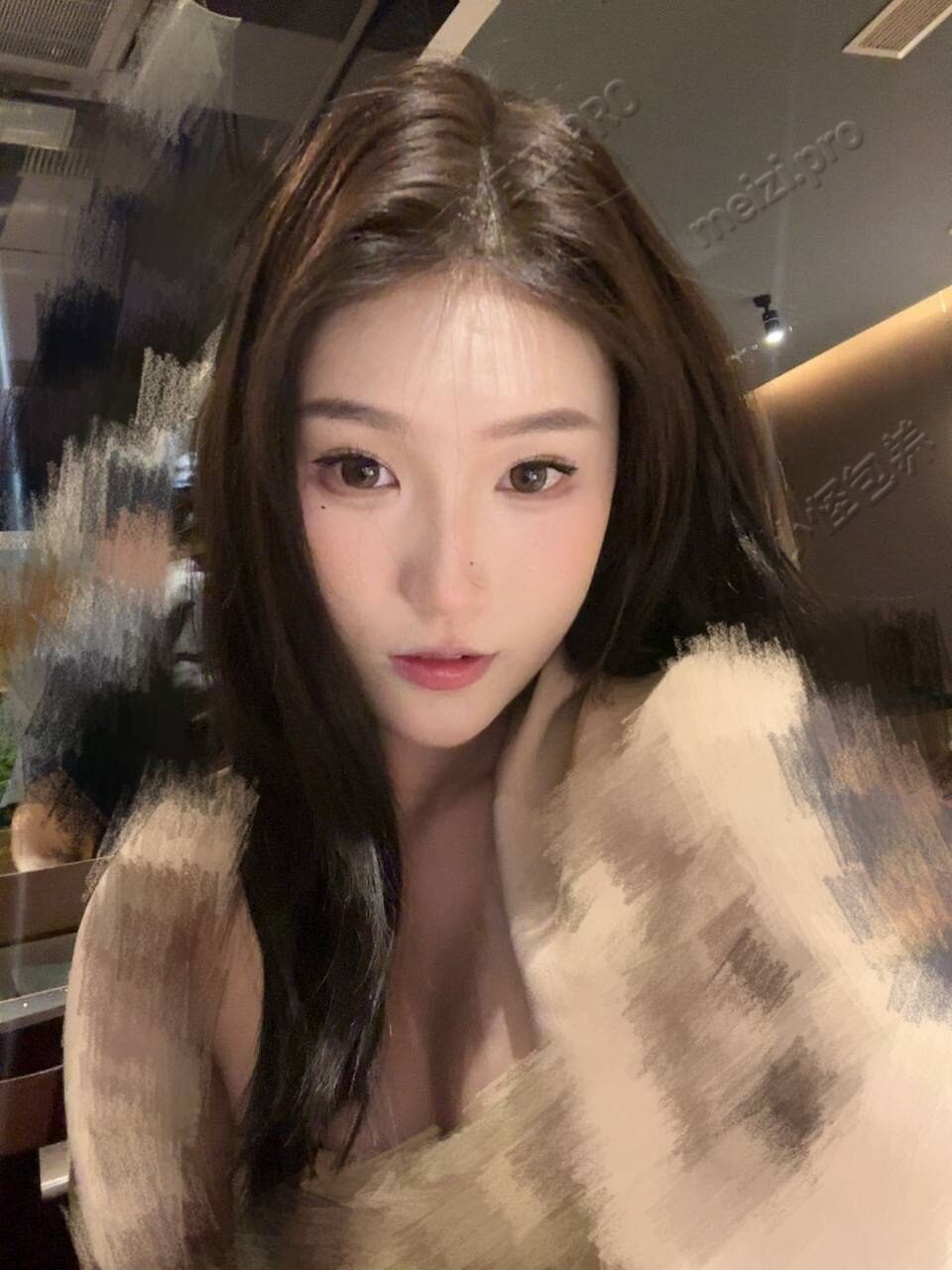 广东 深圳 22岁 168cm 96 B杯 穿搭博主 穿搭博主 特长油画 一直保持每周舞蹈 普拉提 家庭氛围良好比较有爱有情商 SM:否 无套:否 口交:可 过夜:可 可飞:可 价格:15 特点:穿搭博主 特长油画 一直保持每周舞蹈 普拉提 家庭氛围良好比较有爱有情商
