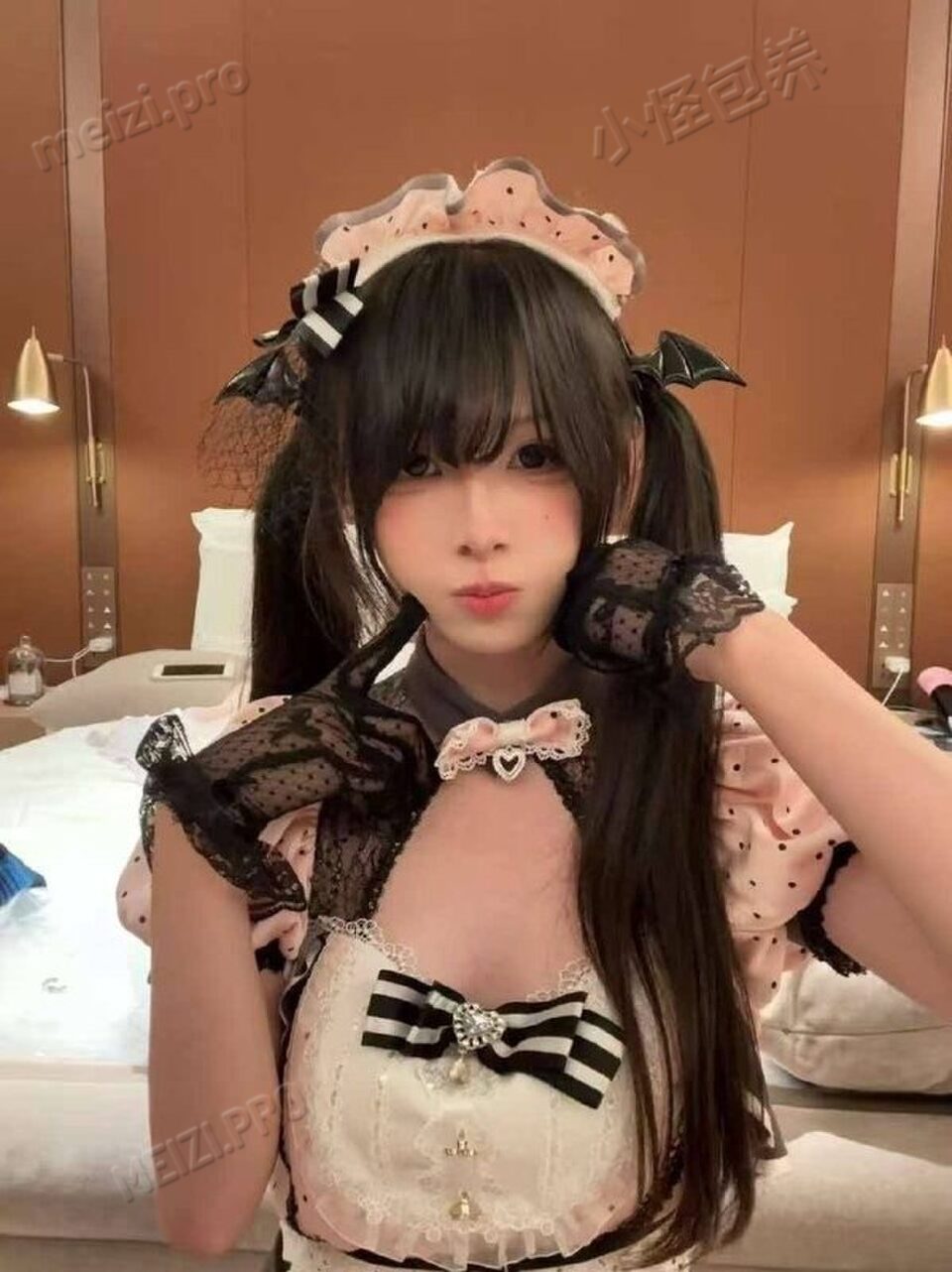 湖南 长沙 21岁 155cm 80 B杯 身材娇小，能提供情绪价值，有很多小裙子，极品小萝莉 抽烟纹身:无 SM:是 无套:否 口交:可 过夜:可 同居:可 可飞:可 价格:6 特点:身材娇小，能提供情绪价值，有很多小裙子，极品小萝莉