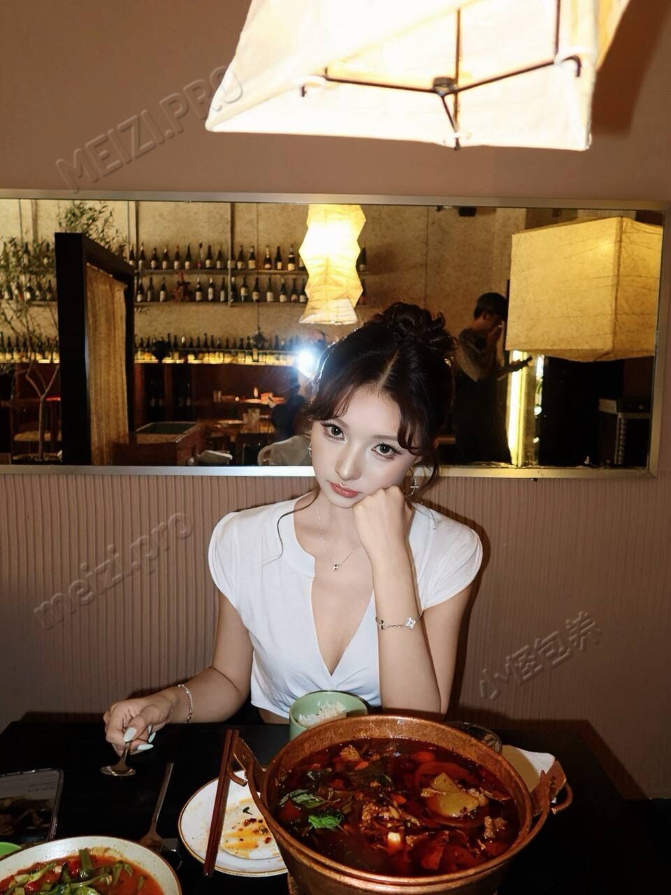 四川 成都 23岁 172cm 100 C杯 刚毕业 虎牙小妹妹,妈生脸长相可人,C+可口交,会喷,懂事听话配合度高,本科英语专业,健身,网球,性格温柔体贴,有边界感,不事多 SM:是 无套:否 口交:可 过夜:可 同居:否 可飞:可 可其他城市 可外省 价格:10 特点:虎牙小妹妹,妈生脸长相可人,C+可口交,会喷,懂事听话配合度高,本科英语专业,健身,网球,性格温柔体贴,有边界感,不事多