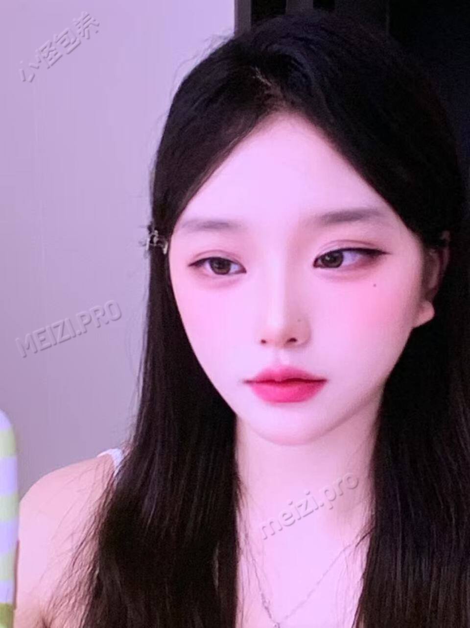浙江 义乌 21岁 165cm 120 B杯 美甲 优，可发生关系 抽烟纹身:有抽烟或纹身 SM:否 无套:否 口交:否 过夜:否 同居:否 可飞:不 价格:8 特点:优，可发生关系
