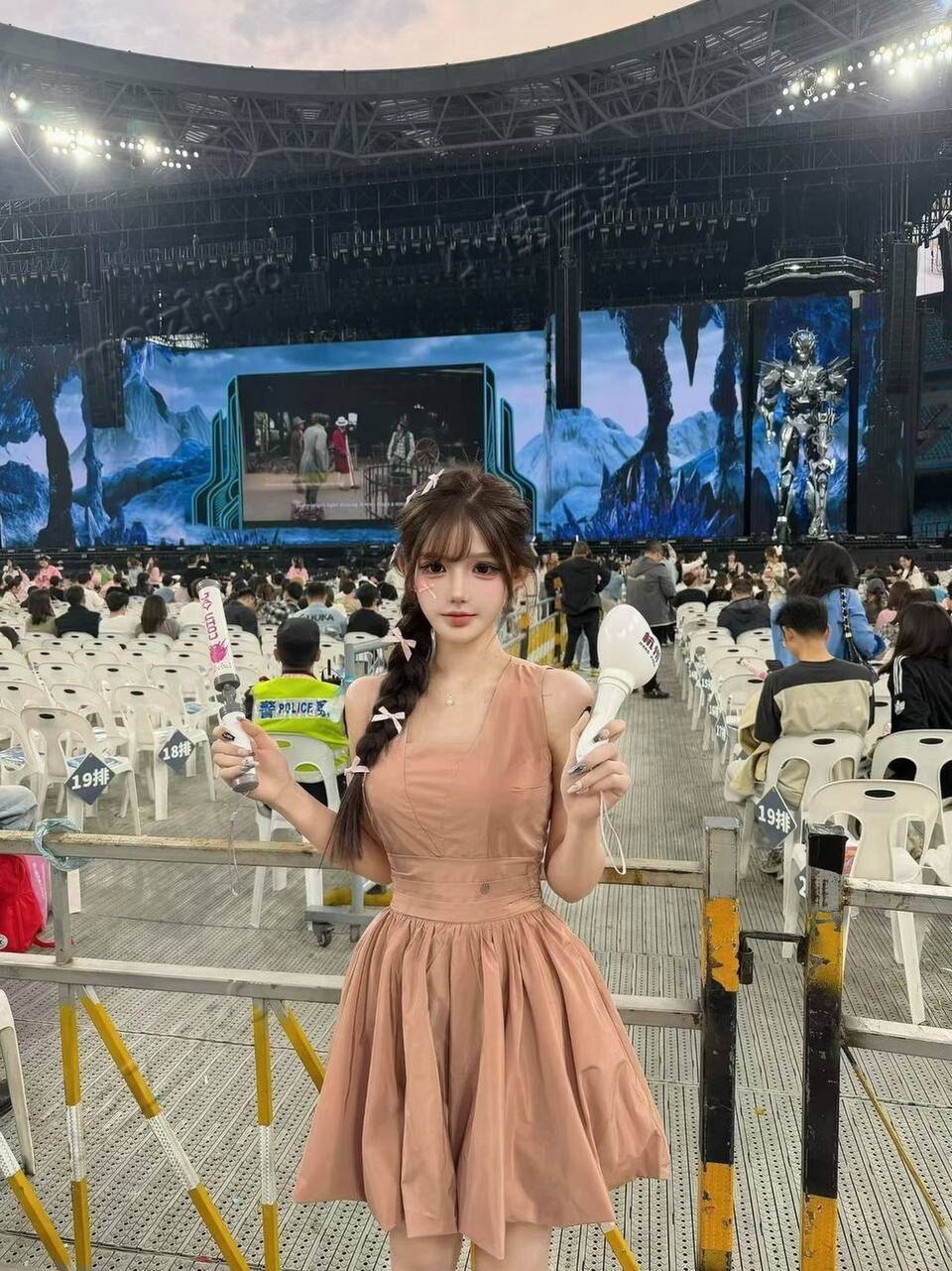 广东 广州 20岁 160cm 90 D杯 学生 清淡脸 白瘦幼身材 性格乖巧 长相甜美 可萝可御 抽烟纹身:无 SM:是 无套:否 口交:可 过夜:可 同居:可 可飞:可 安全国家 价格:22 特点:清淡脸 白瘦幼身材 性格乖巧 长相甜美 可萝可御