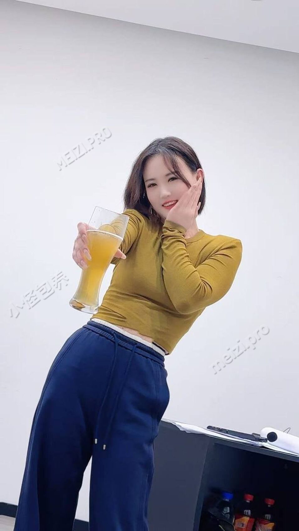 河南 焦作 38岁 162cm 110 B杯 代购 抽烟纹身:有纹身 SM:否 无套:可 口交:可 过夜:可 同居:否 可飞:可 价格:10