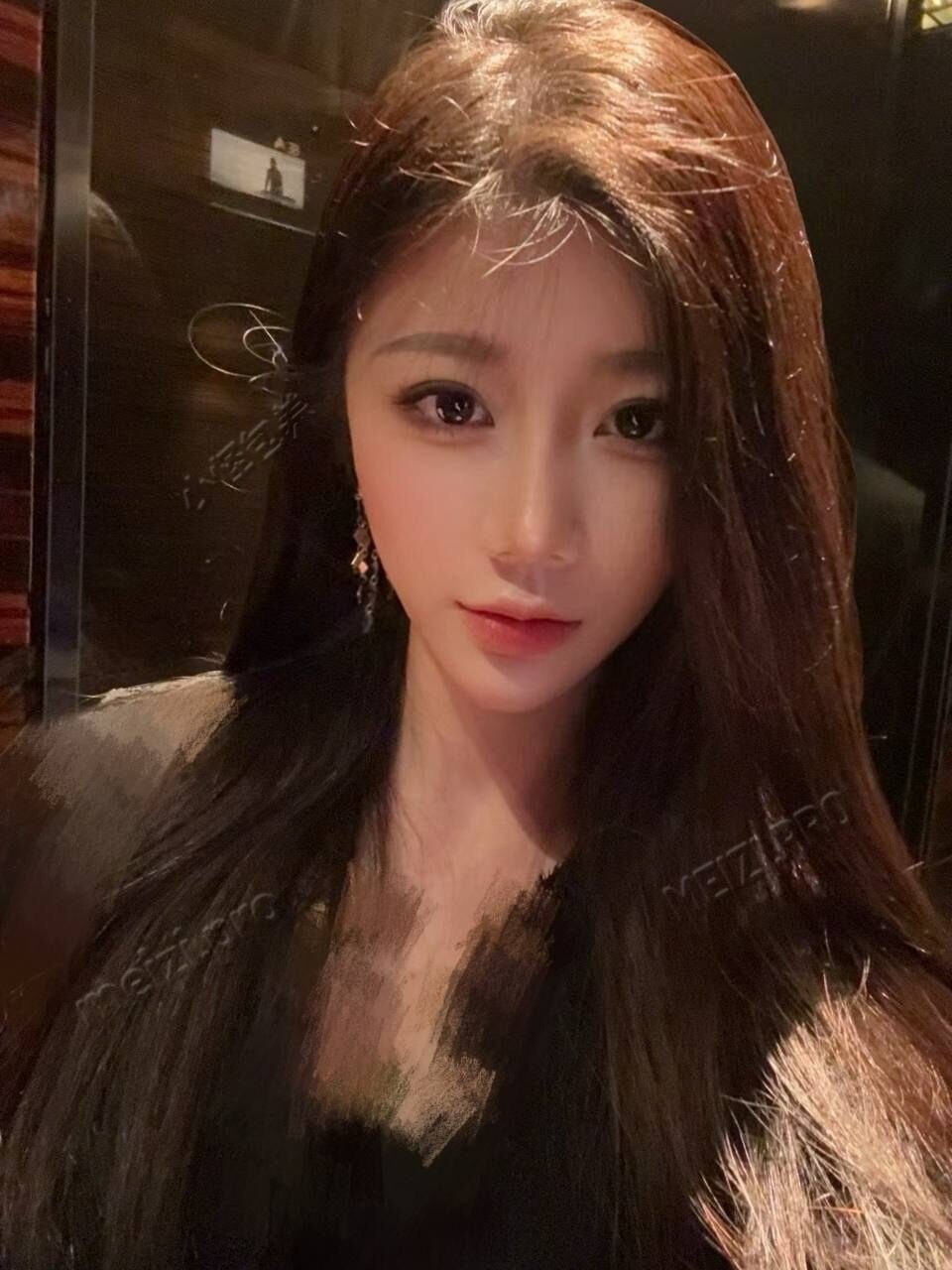 广东 广州 26岁 155cm 80 B杯 本人比照片好看有气质 抽烟纹身:无 SM:是 无套:可 口交:可 过夜:可 同居:否 可飞:可 价格:10 特点:本人比照片好看有气质