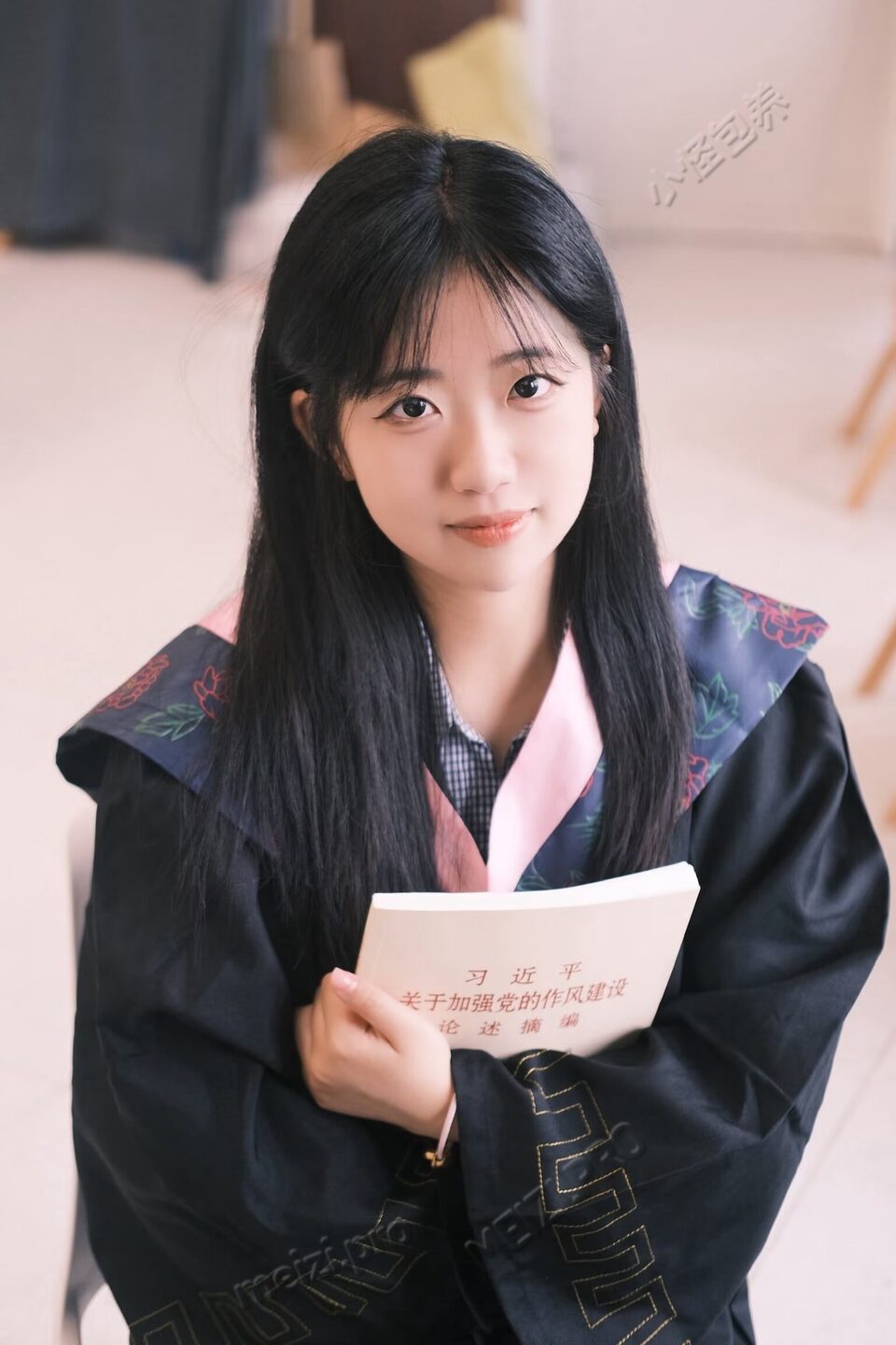 江西 乐平 22岁 158cm 92 B杯 学生 性格好，不粘人，爱看书，琴棋书画都会，美术艺考生，反差大 抽烟纹身:无 SM:否 无套:可 口交:可 过夜:可 同居:可 可飞:能 价格:60 特点:性格好，不粘人，爱看书，琴棋书画都会，美术艺考生，反差大