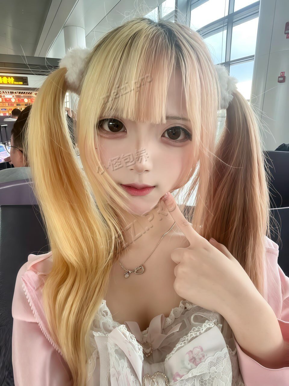 江苏 南京 16岁 164cm 98 A杯 辍学 可爱就够了 抽烟纹身:无 SM:否 无套:可 口交:可 过夜:可 同居:否 可飞:能 价格:30 特点:可爱就够了