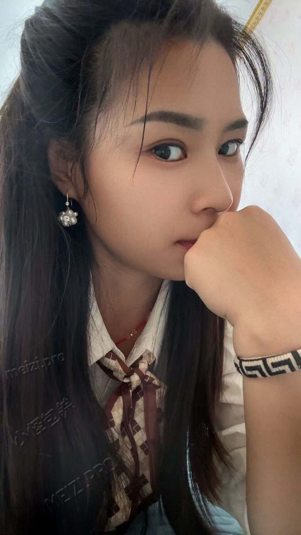 陕西 西安 30岁 161cm 92 无业 抽烟纹身:有纹身 SM:是 无套:可 口交:可 过夜:可 同居:可 可飞:可 价格:3