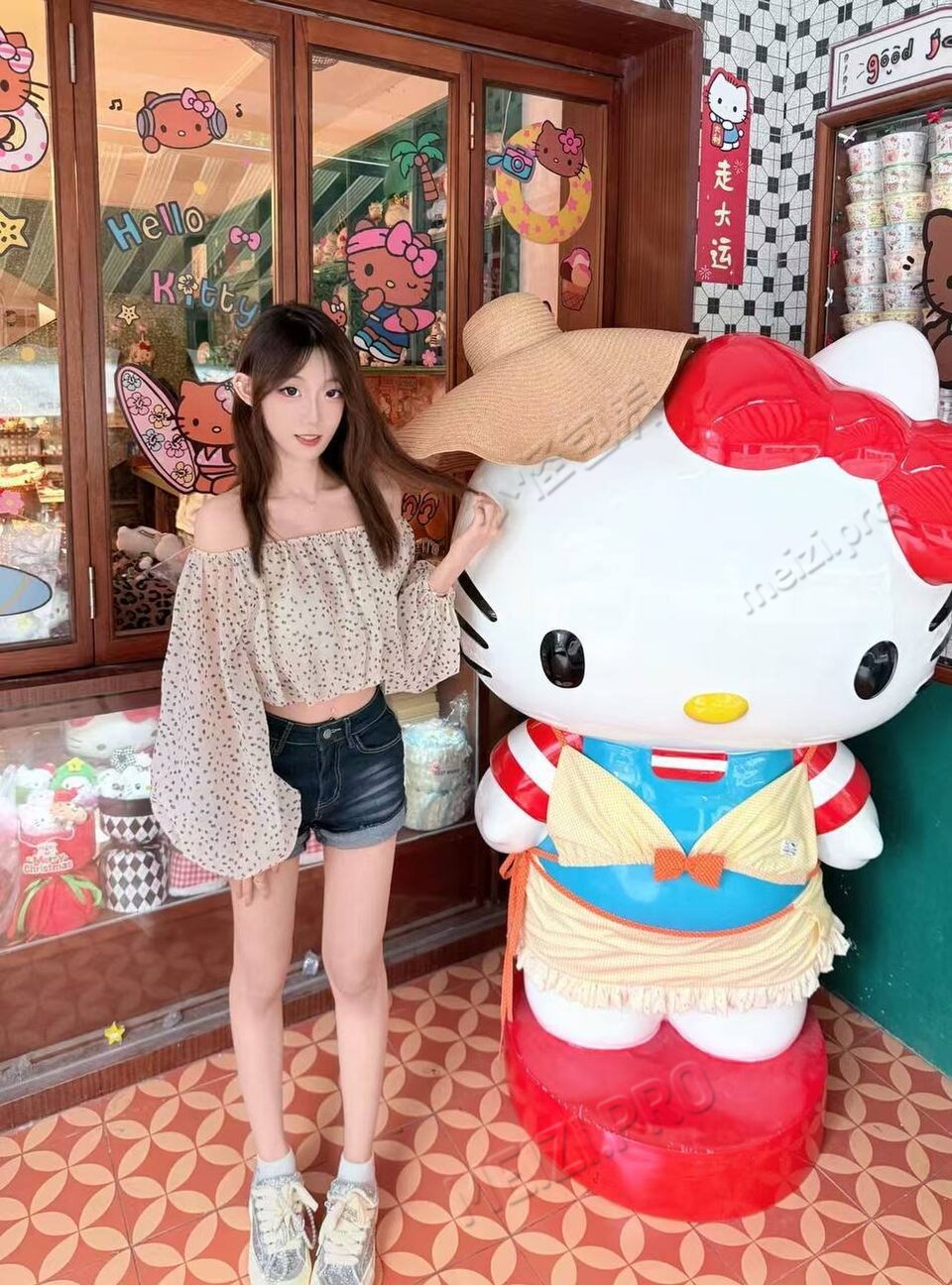 江西 宜春 18岁 164cm 80 B杯 学生 清纯火辣,性感魅力懂你所需,魅力诱惑,情绪丰富,小鸟依人,娇小玲珑,可盐可甜,活泼开朗,会提供情绪价值,待开发更多的新玩法 抽烟纹身:无 SM:是 无套:可 口交:可 过夜:可 同居:否 可飞:可 价格:6 特点:清纯火辣,性感魅力懂你所需,魅力诱惑,情绪丰富,小鸟依人,娇小玲珑,可盐可甜,活泼开朗,会提供情绪价值,待开发更多的新玩法