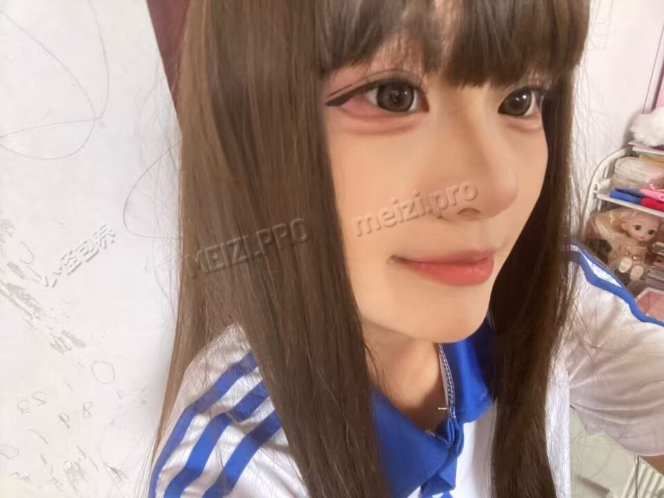 山东 德州 18岁 155cm 84 C杯 无 温柔 抽烟纹身:无 SM:是 无套:否 口交:可 过夜:可 同居:可 可飞:可 价格:15 特点:温柔