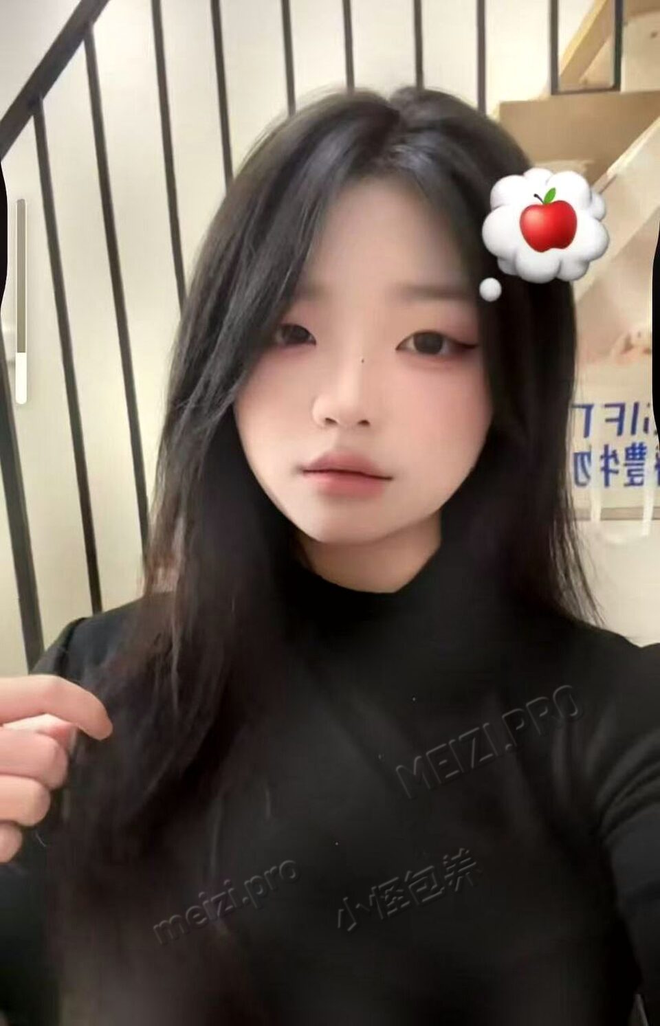 广东 佛山 16岁 157cm 105 C杯 无业 抽烟纹身:有抽烟或纹身 SM:是 无套:可 口交:可 过夜:可 同居:否 可飞:可 价格:2.2