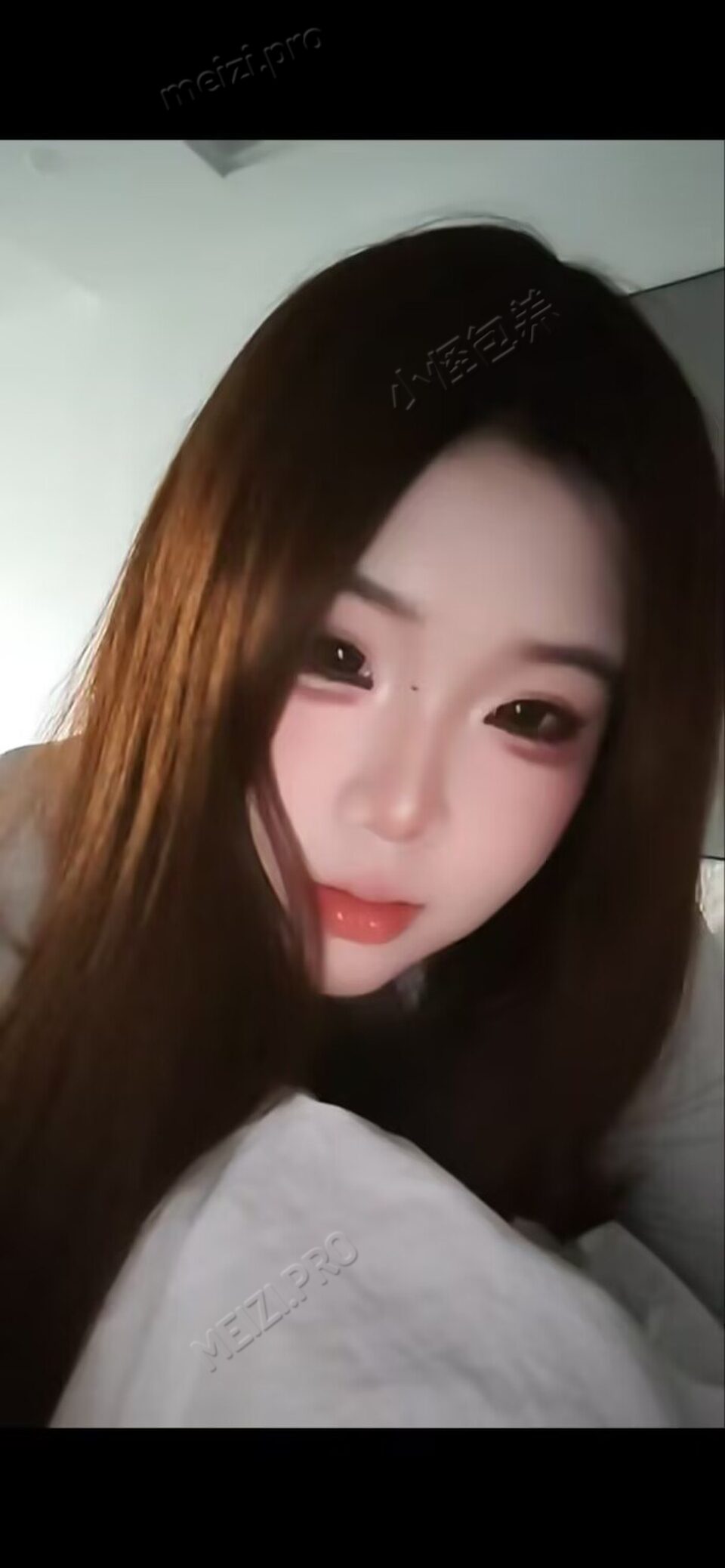 黑龙江 哈尔滨 18岁 165cm 115 C杯 女生 会唱歌 抽烟纹身:无纹身 SM:是 无套:可 口交:可 过夜:可 同居:否 可飞:不可以 价格:10 特点:会唱歌