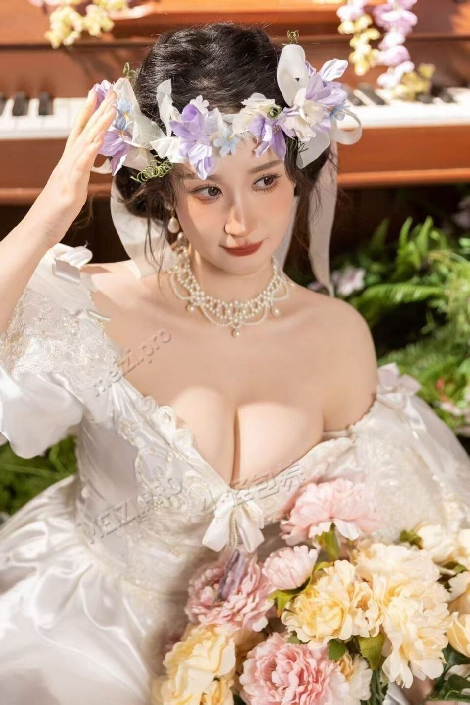 山东 青岛 24岁 165cm 120 H杯 主播 BBW胸大全身雪白反差活好听话懂事情商高 抽烟纹身:不抽烟无纹身 SM:轻微 无套:否 口交:可 过夜:可 同居:可 可飞:可 价格:8 特点:BBW胸大全身雪白反差活好听话懂事情商高