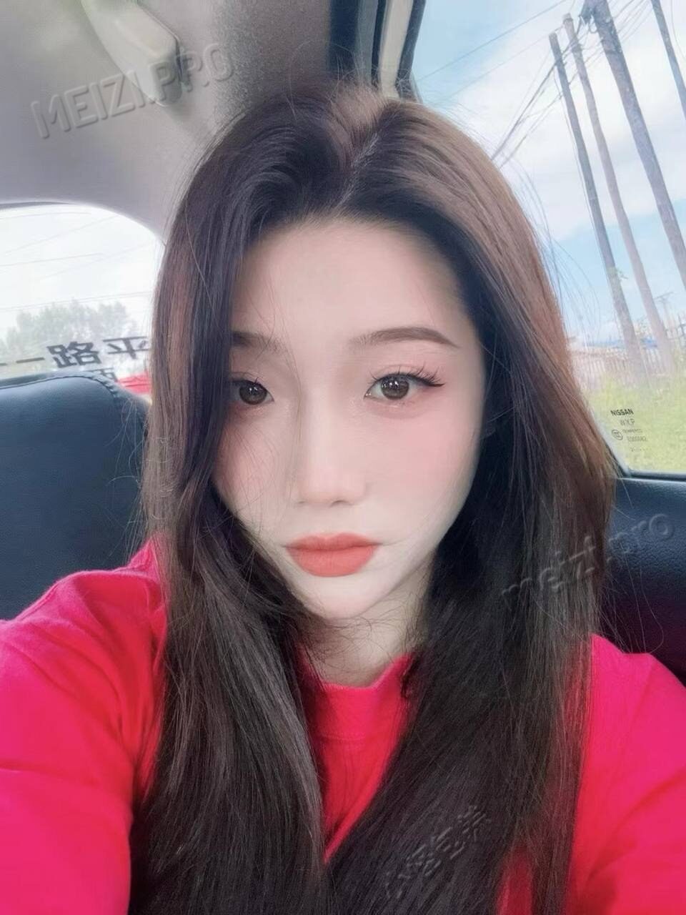 海南 三亚 24岁 165cm 110 B杯 舞蹈演员 活泼 SM:否 无套:可 口交:可 过夜:可 同居:可 可飞:可 可去港澳 价格:20 特点:活泼