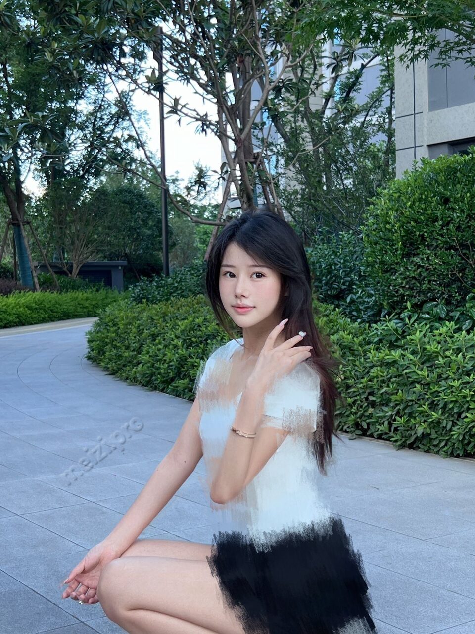 浙江 杭州 21岁 160cm 82 B杯 性格开朗 不扭捏 清纯甜美 素颜好看 本人比照片好看 SM:否 无套:否 口交:可 过夜:可 可飞:可 价格:40 特点:性格开朗 不扭捏 清纯甜美 素颜好看 本人比照片好看