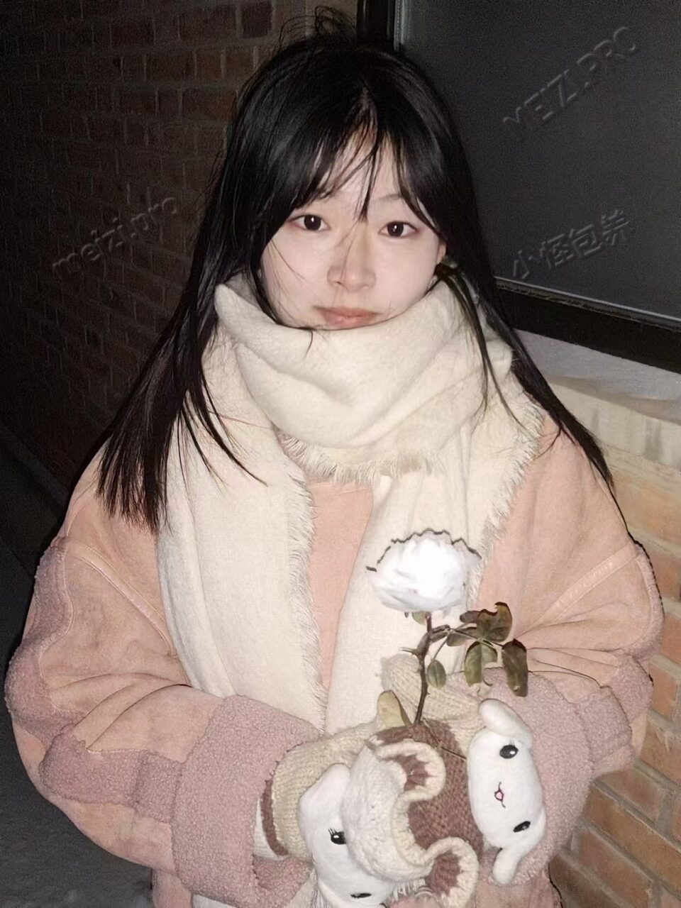 内蒙古 呼和浩特 21岁 163cm 54 B杯 学生 身材好 纯良家第一次找，圈子干净社交简单 穴紧致嫩滑 会提供情绪价值 可以配合老板体验不同的体位 期待老板开发姿势 抽烟纹身:抽烟 SM:是 无套:否 口交:可 过夜:否 同居:否 可飞:偶尔可 价格:2-8 特点:身材好 纯良家第一次找，圈子干净社交简单 穴紧致嫩滑 会提供情绪价值 可以配合老板体验不同的体位 期待老板开发姿势