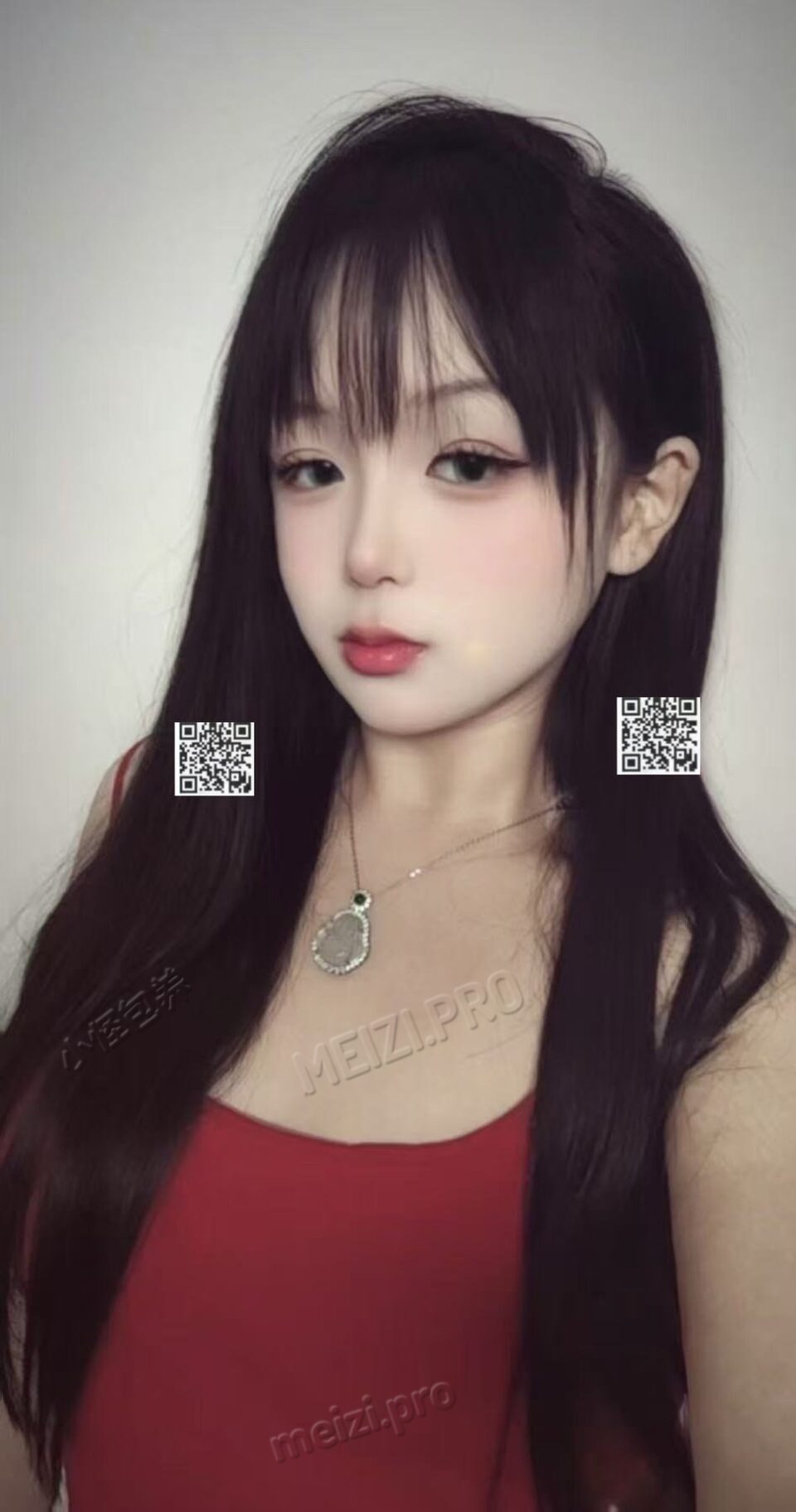 河南 郑州 19岁 174cm 119 B杯 学生 听话 乖巧 声音大 水多 SM:是 无套:可 口交:可 过夜:可 同居:可 可飞:可 价格:7 特点:听话 乖巧 声音大 水多