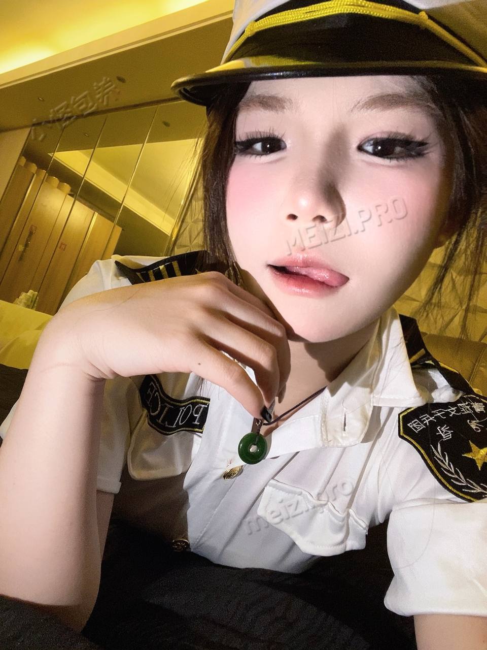 广东 东莞 21岁 164cm 96 A杯 艺术生 会做饭,艺术生,学习能力强,听话 抽烟纹身:无 SM:是 无套:可 口交:可 过夜:可 同居:可 可飞:可 价格:8 特点:会做饭,艺术生,学习能力强,听话