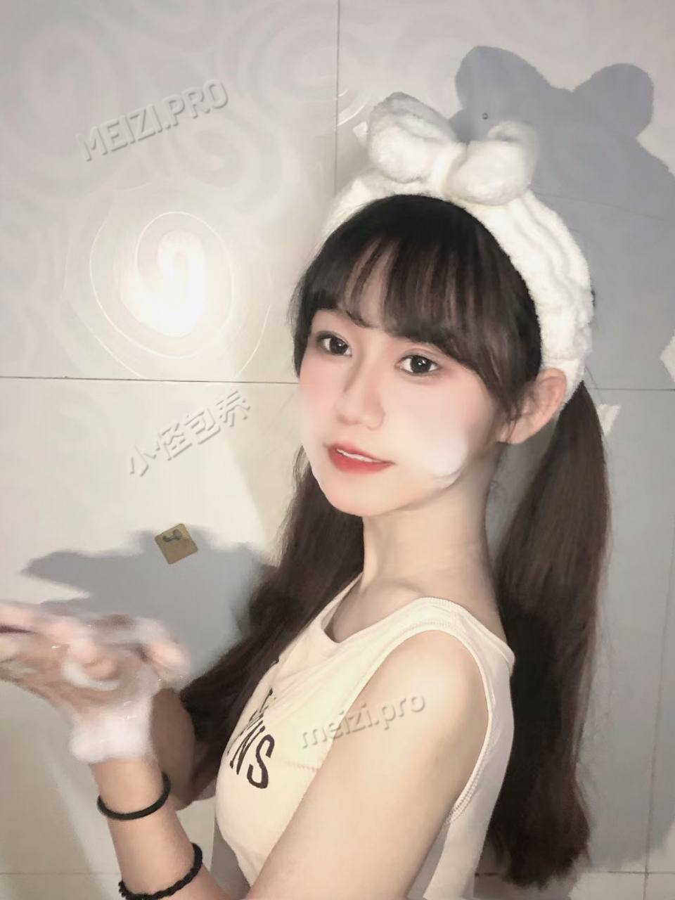 广东 广州 深圳 21岁 158cm 80 B杯 学生 平时与人为善真诚温柔体贴懂事为他人着想偏安静也可外向甜美清纯开朗会给情绪价值善解人意 SM:是 无套:可 口交:可 过夜:可 同居:可 可飞:可 港澳 价格:20 特点:平时与人为善真诚温柔体贴懂事为他人着想偏安静也可外向甜美清纯开朗会给情绪价值善解人意