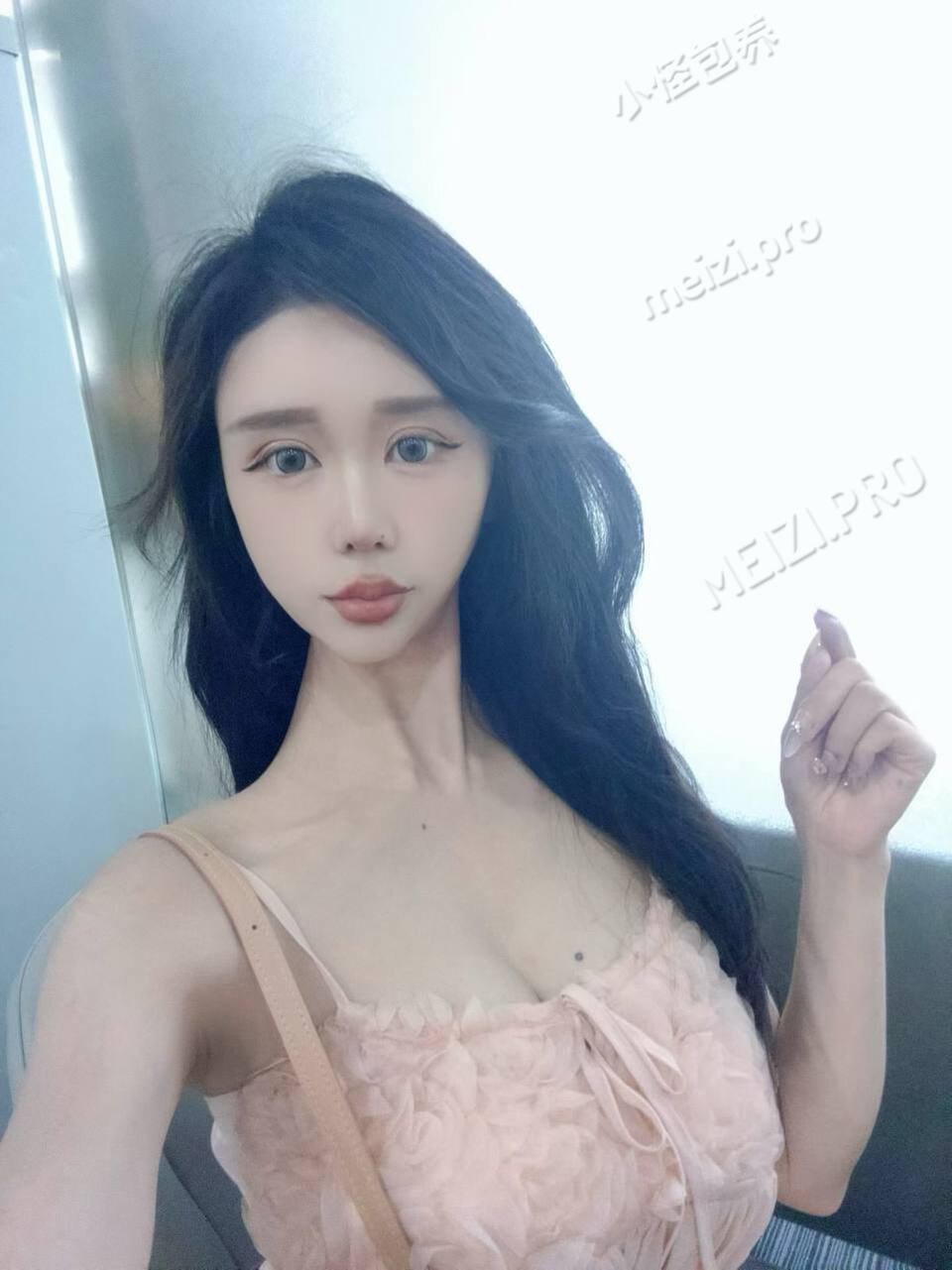 浙江 杭州 24岁 167cm 47 D杯 工作 抽烟纹身:不抽烟有纹身 SM:否 无套:可 口交:可 过夜:可 同居:可 可飞:可 价格:5