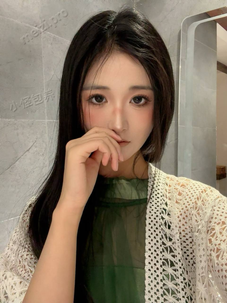 安徽 合肥 20岁 166cm 90 B杯 女生 事少话少 要求不多 比较听话懂事 抽烟纹身:无纹身 SM:否 无套:否 口交:可 过夜:可 同居:否 可飞:可 价格:10 特点:事少话少 要求不多 比较听话懂事
