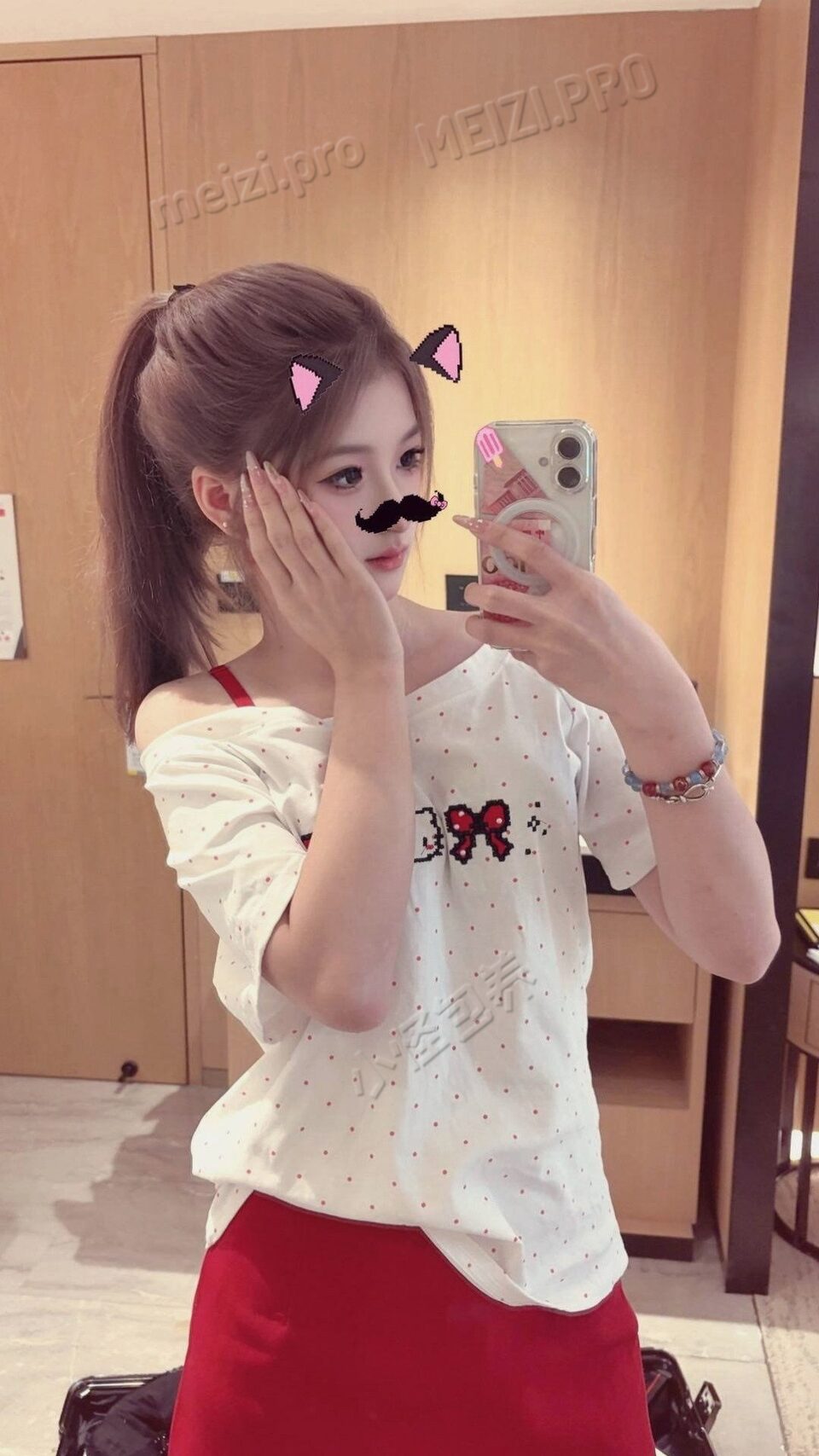 广东 深圳 20岁 170cm 96 B杯 学生 清纯甜美 气质好 专业舞蹈生 颜值双商在线 性格好相处 SM:是 无套:否 口交:可 过夜:可 同居:否 可飞:可 价格:20 特点:清纯甜美 气质好 专业舞蹈生 颜值双商在线 性格好相处