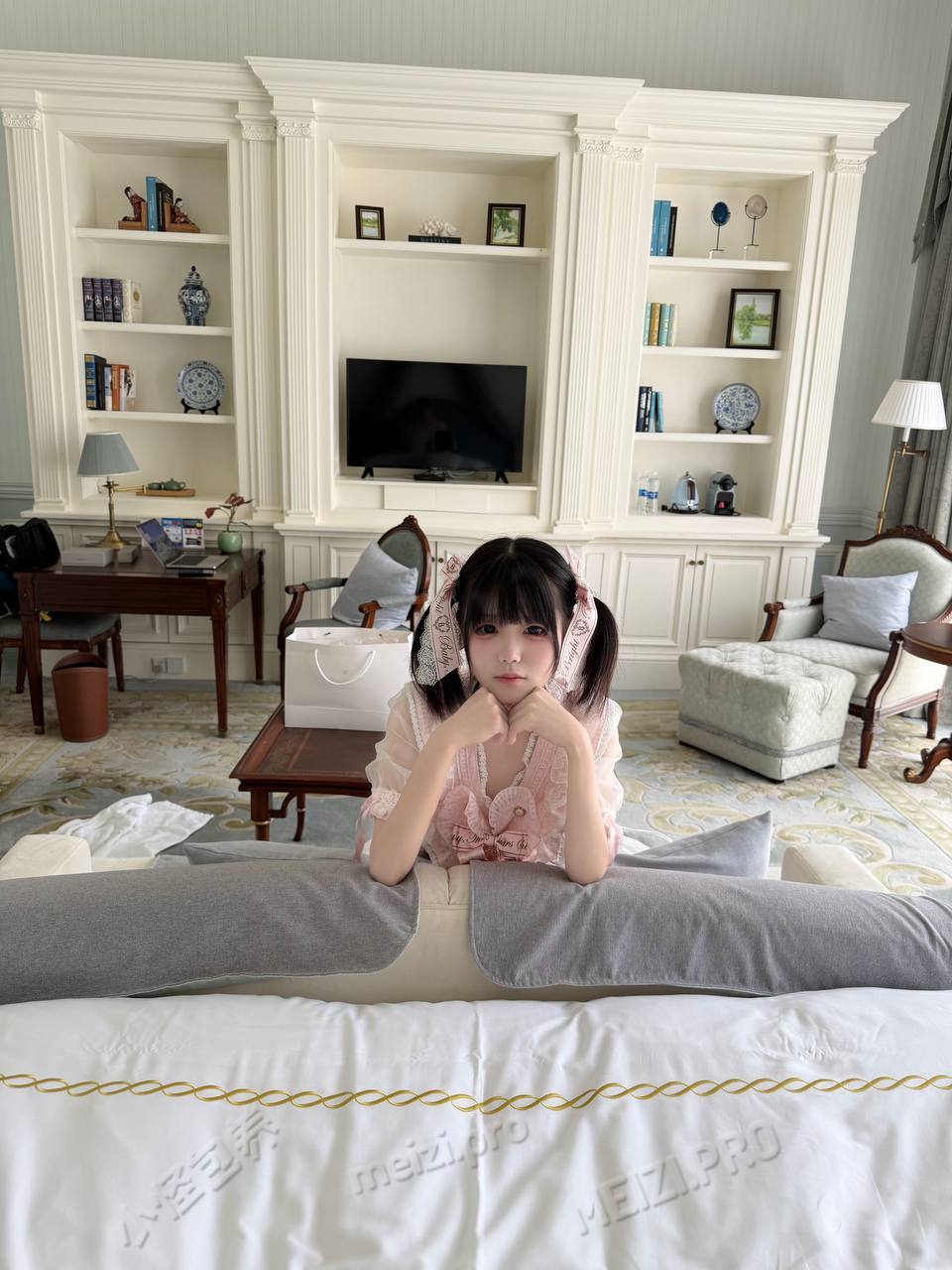 浙江 杭州 18岁 156cm 86 B杯 学生 幼听话情绪价值给满脾气好摸摸亲亲就会湿哒哒的… 抽烟纹身:无 SM:是 无套:可 口交:可 过夜:可 同居:可 可飞:能 价格:10 特点:幼听话情绪价值给满脾气好摸摸亲亲就会湿哒哒的…