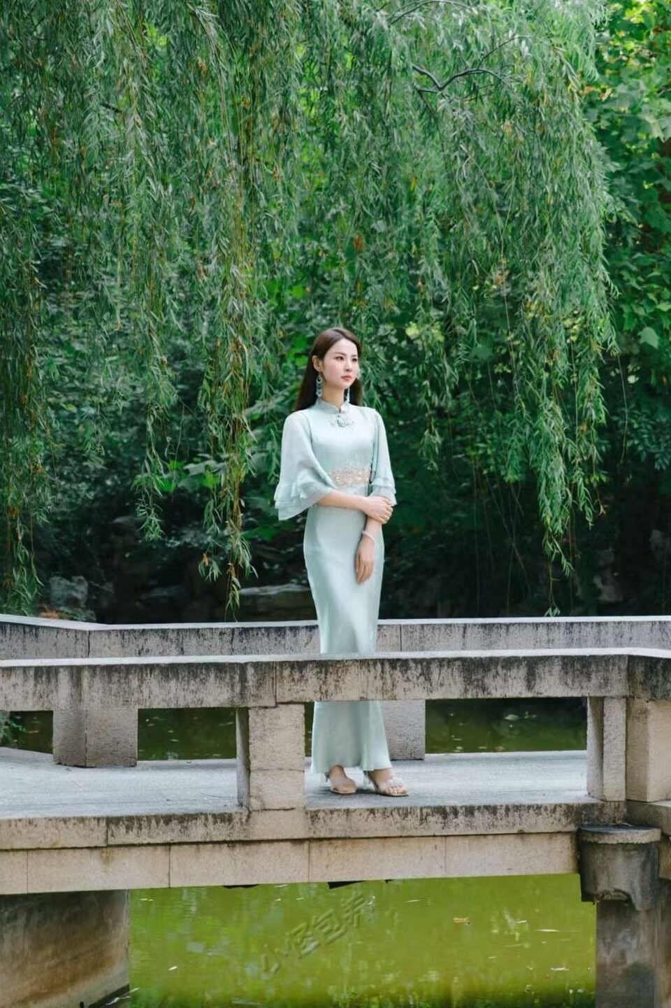 山东 济南 24岁 165cm 90 B杯 模特 身材好 水多 长相清纯 可御可甜 听话懂事 抽烟纹身:无 SM:否 无套:否 口交:可 过夜:可 同居:可 可飞:可 价格:5 特点:身材好 水多 长相清纯 可御可甜 听话懂事