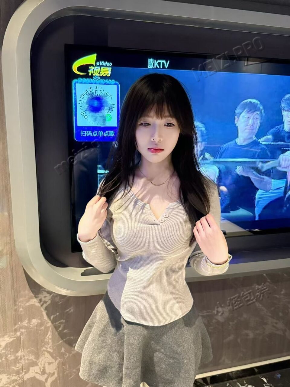 山东 淄博 20岁 163cm 98 C杯 学生 性格可爱活泼 身材好 抽烟纹身:无 SM:否 无套:否 口交:可 过夜:可 同居:可 可飞:可 价格:6 特点:性格可爱活泼 身材好