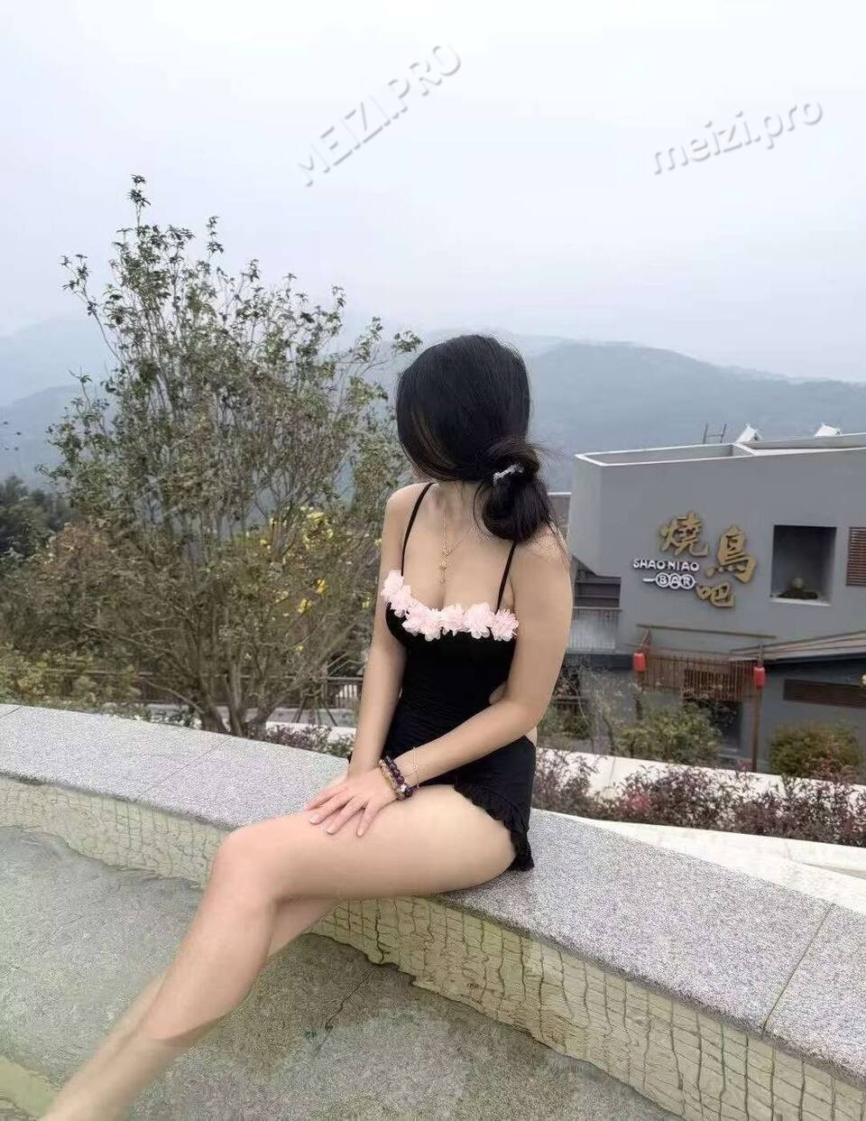 福建 泉州 19岁 163cm 92 C杯 学生 听话,情商高,有分寸感,可甜可御 抽烟纹身:无纹身 SM:否 无套:否 口交:可 过夜:看情况 同居:看情况 可飞:可 价格:6 特点:听话,情商高,有分寸感,可甜可御