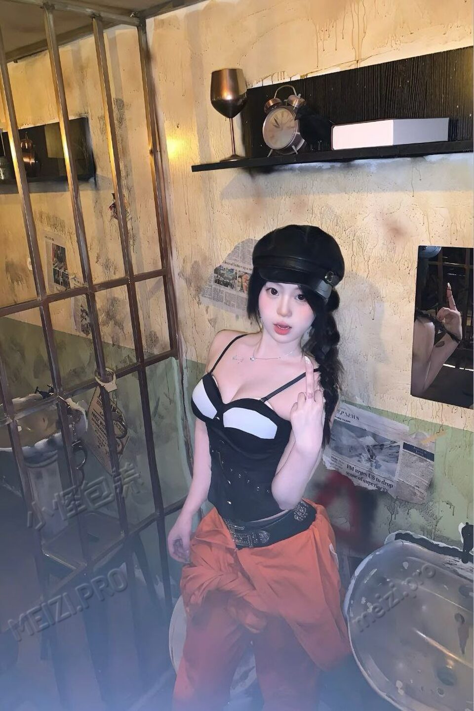 浙江 杭州 23岁 170cm 110 B杯 舞蹈老师 性格比较活泼开朗 比较颠 双子座e人 情绪价值拿捏的死死的 还可以给你跳舞 照片p过本人没那么瘦 喜欢微胖可约 抽烟纹身:有纹身 SM:否 无套:可 口交:可 过夜:可 同居:可 可飞:可 江浙沪，太远不行 价格:10 特点:性格比较活泼开朗 比较颠 双子座e人 情绪价值拿捏的死死的 还可以给你跳舞 照片p过本人没那么瘦 喜欢微胖可约